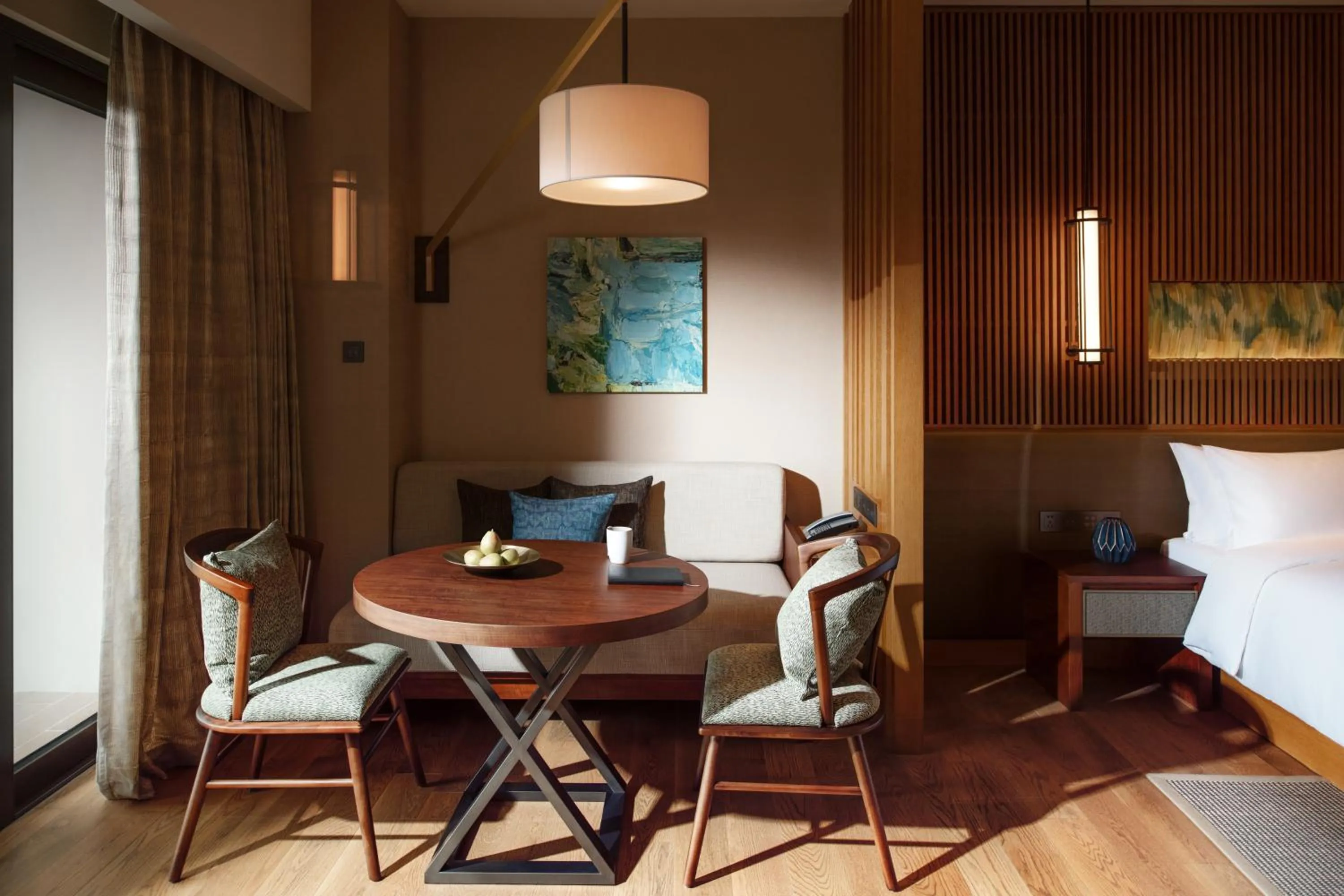 Seating area, Bed in New World Qingyuan Hotel -formerly KHOS QINGYUAN