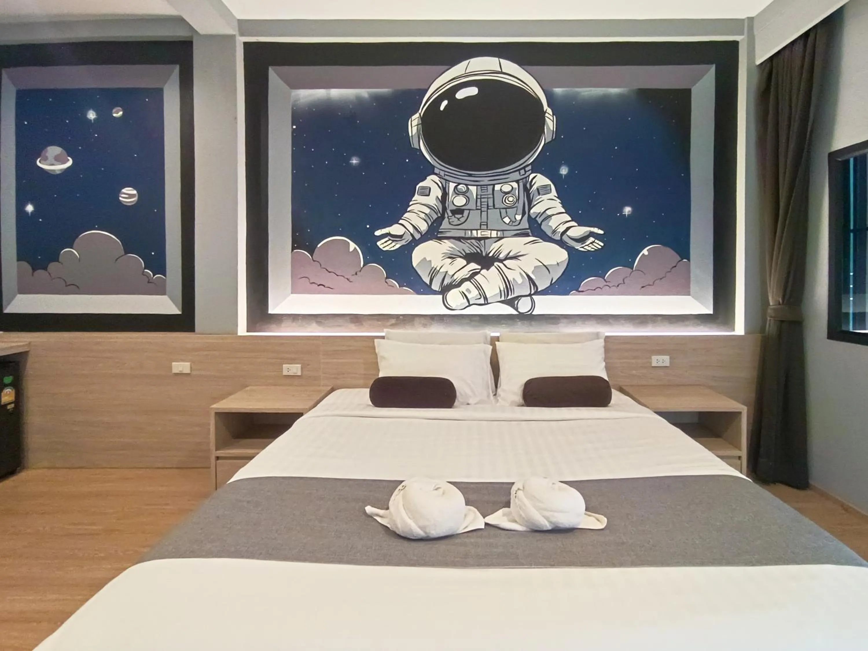 Bed in Tarnsiri Boutique Resort