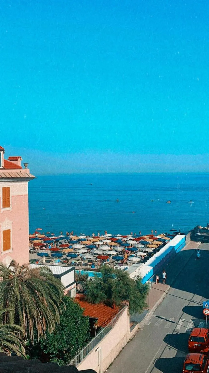 Beach in Hotel Aurora