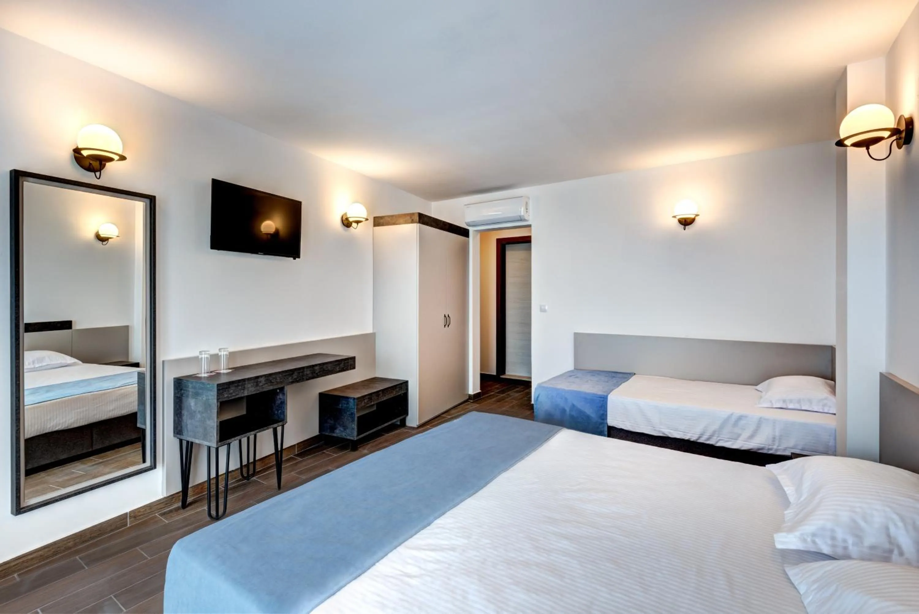 Bed in Panorama Blue Family Hotel and Free parking