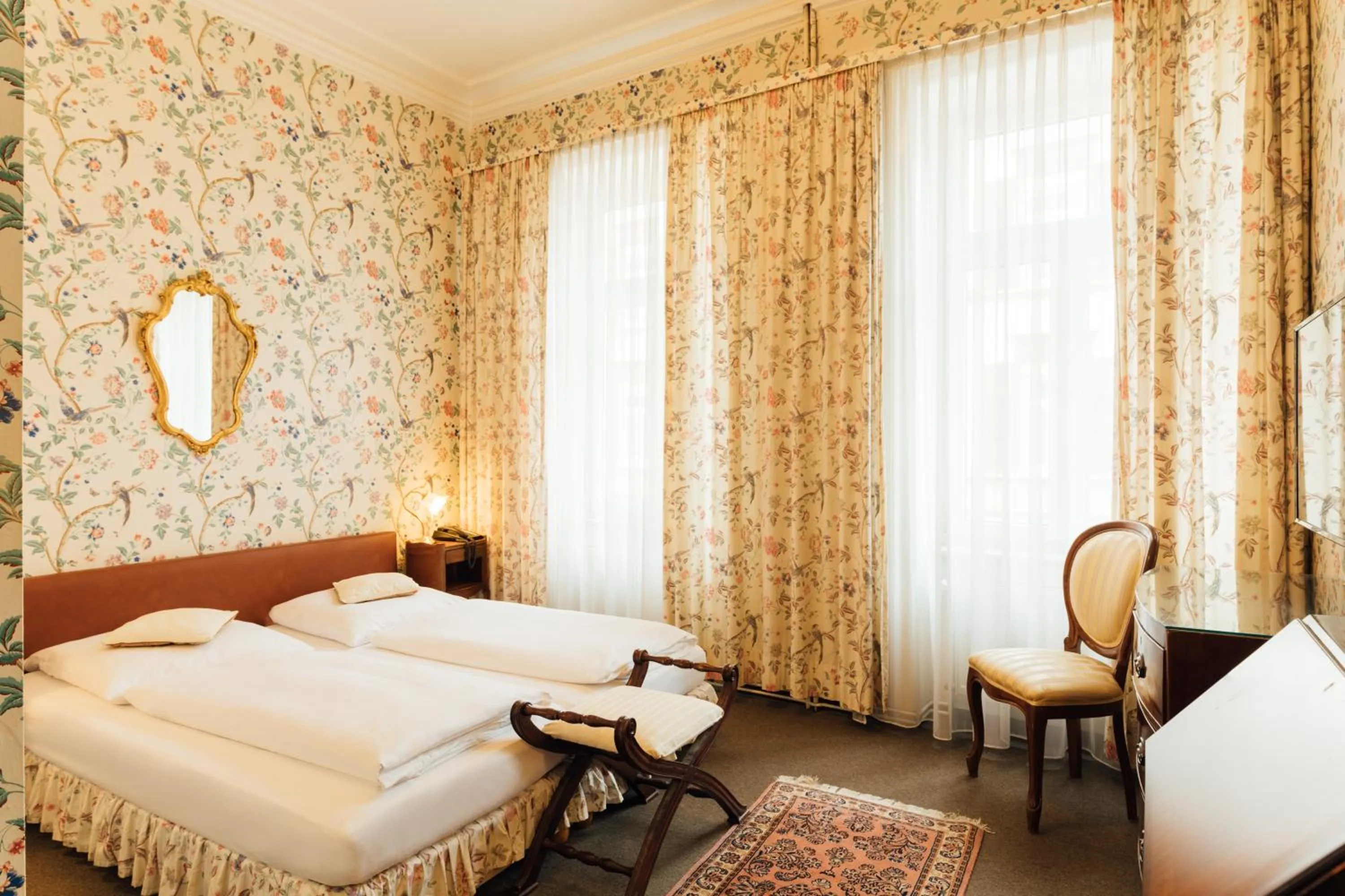 Bed in Das Kleine Hotel in ruhiger Stadtlage