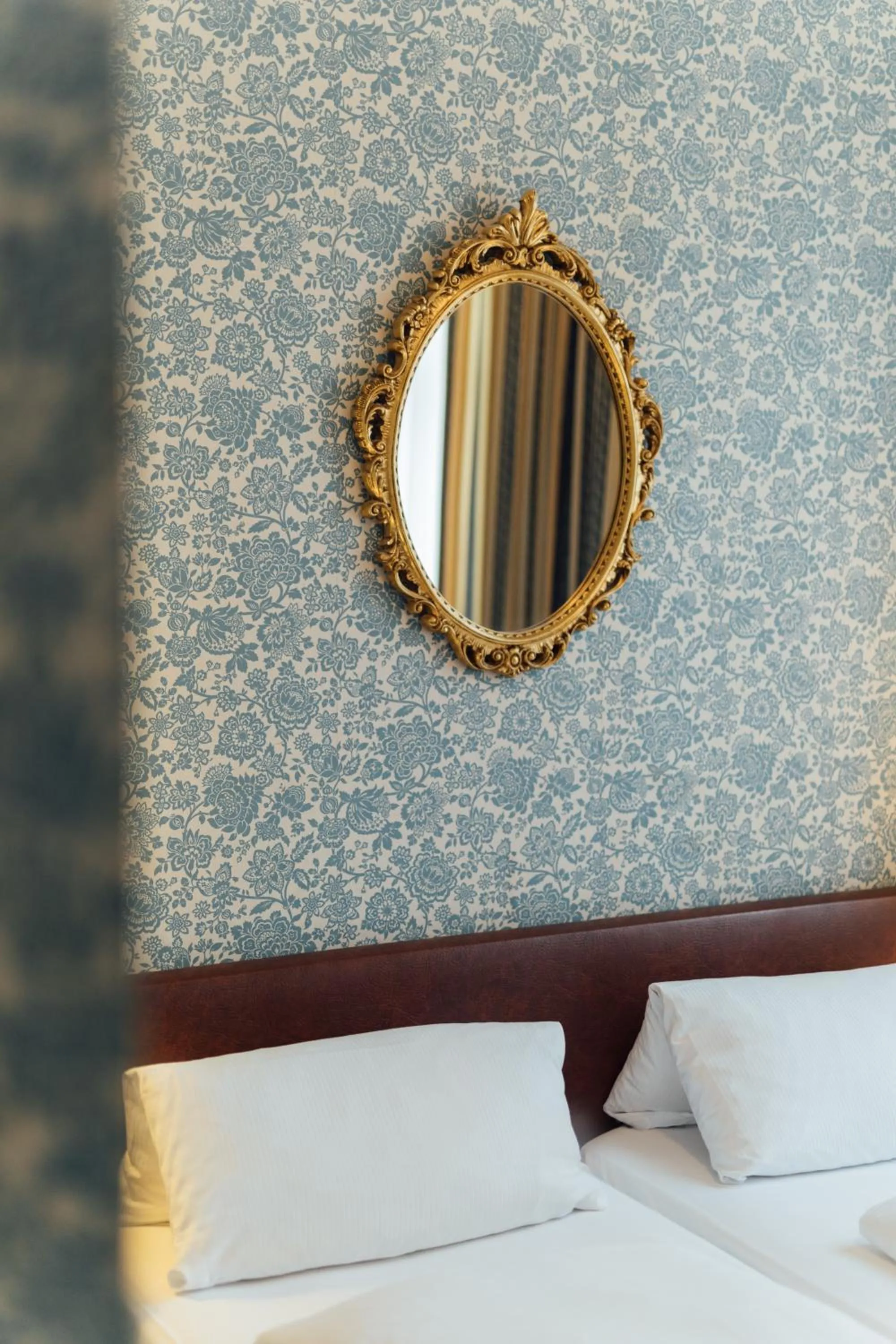 Decorative detail, Bed in Das Kleine Hotel in ruhiger Stadtlage