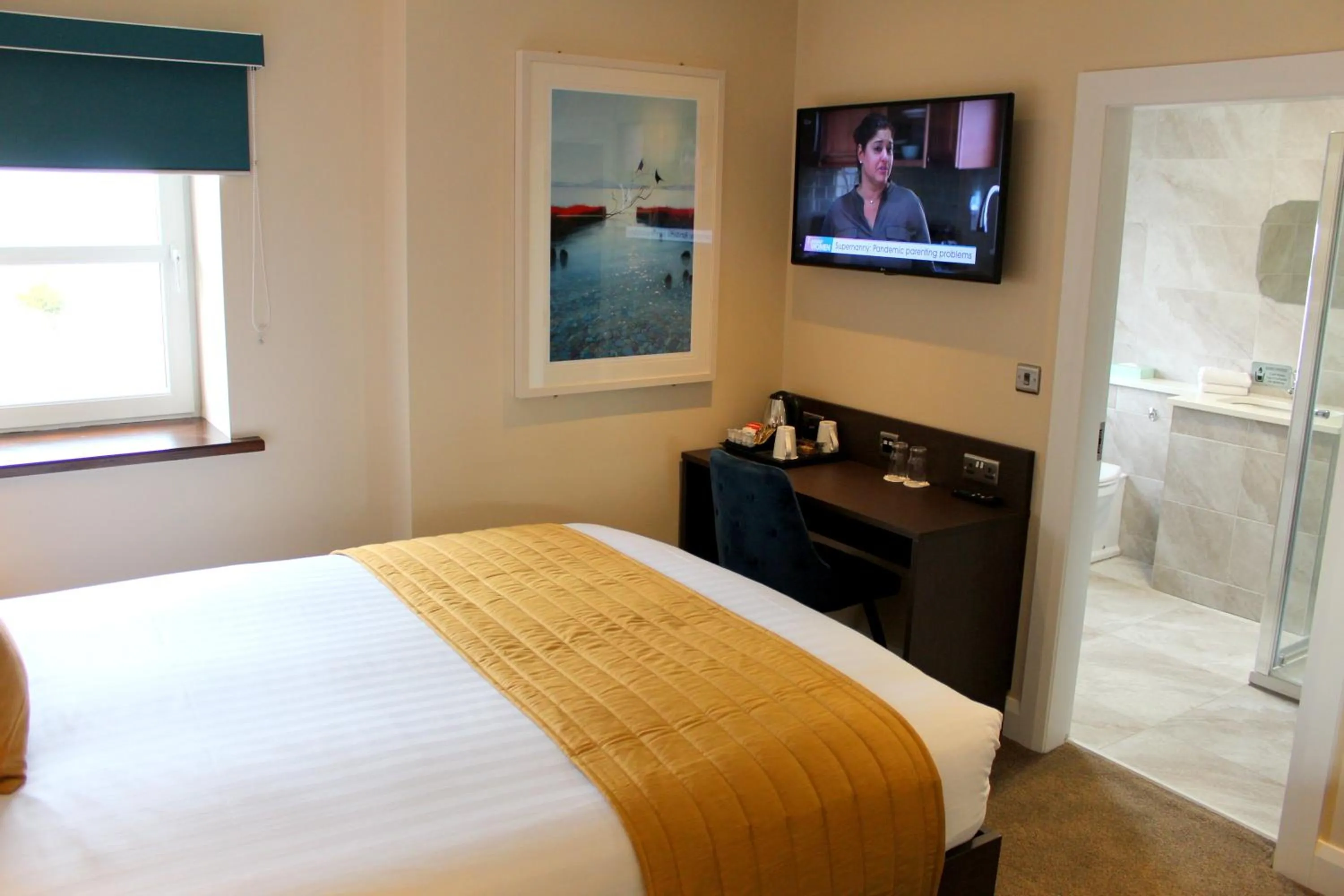 Bedroom, Bed in Joyce's Carndonagh Inishowen