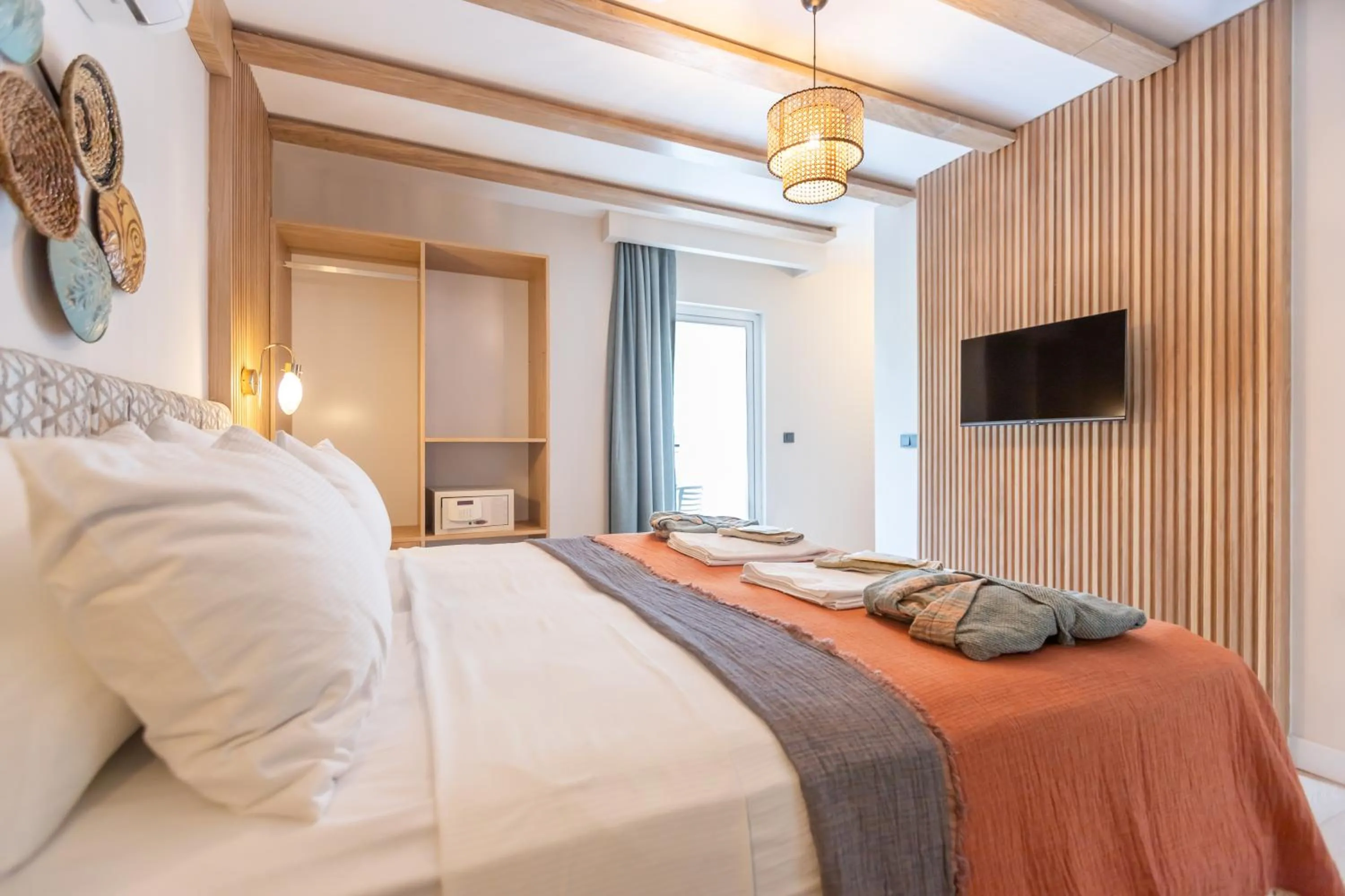 Bedroom, Bed in Kalkan Saray Suites Hotel