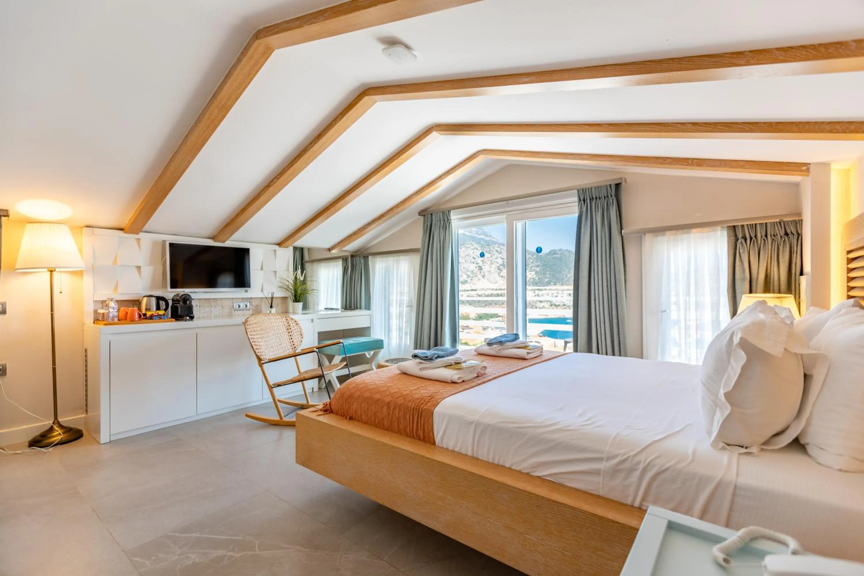 Bed in Kalkan Saray Suites Hotel