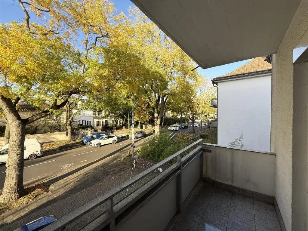 Single Room with Balcony - single occupancy in Hotel Stiftswingert Single Room with Balcony - single occupancy in Hotel Stiftswingert