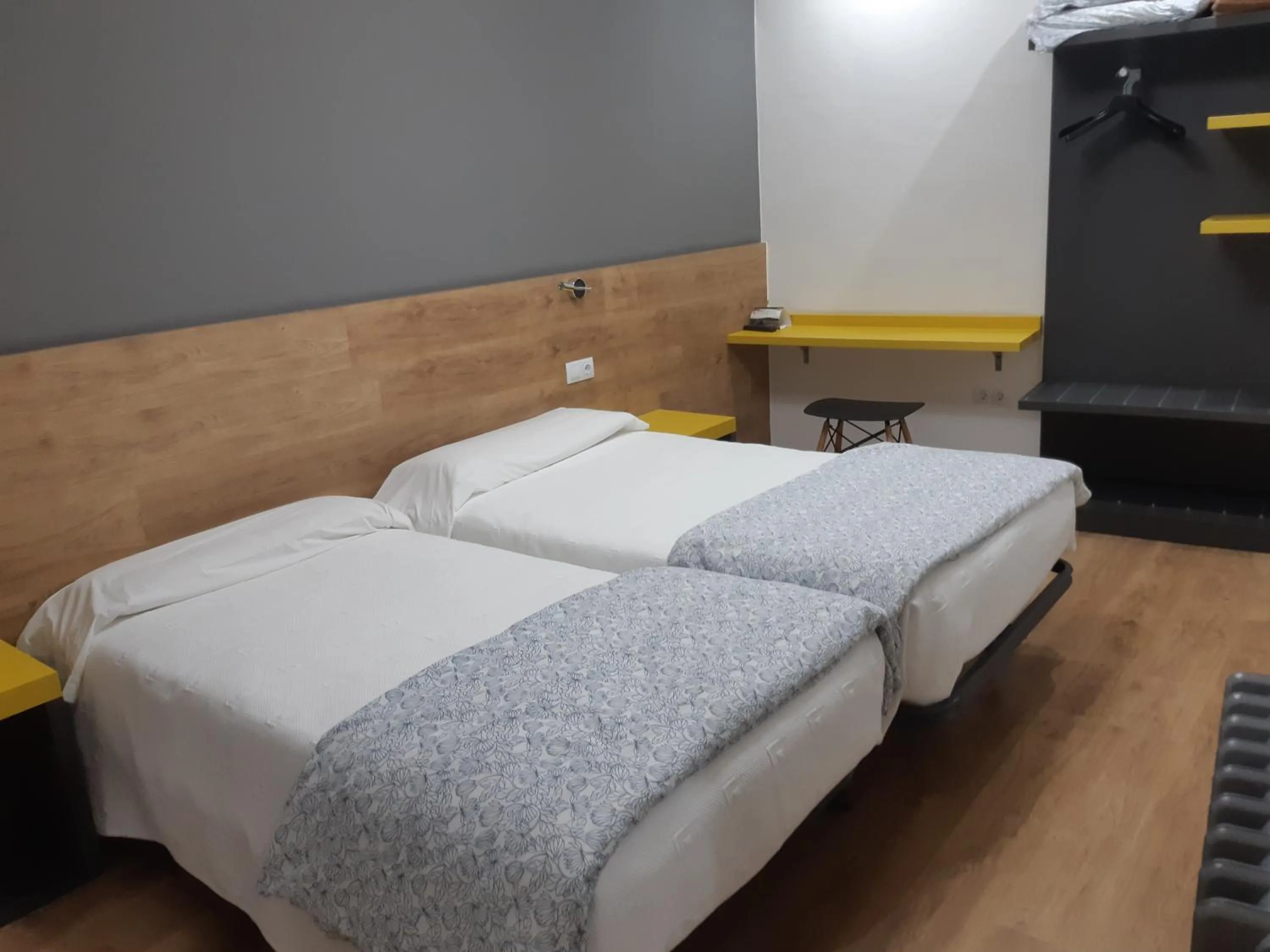 Bed in Hostal-Restaurante LUGANO