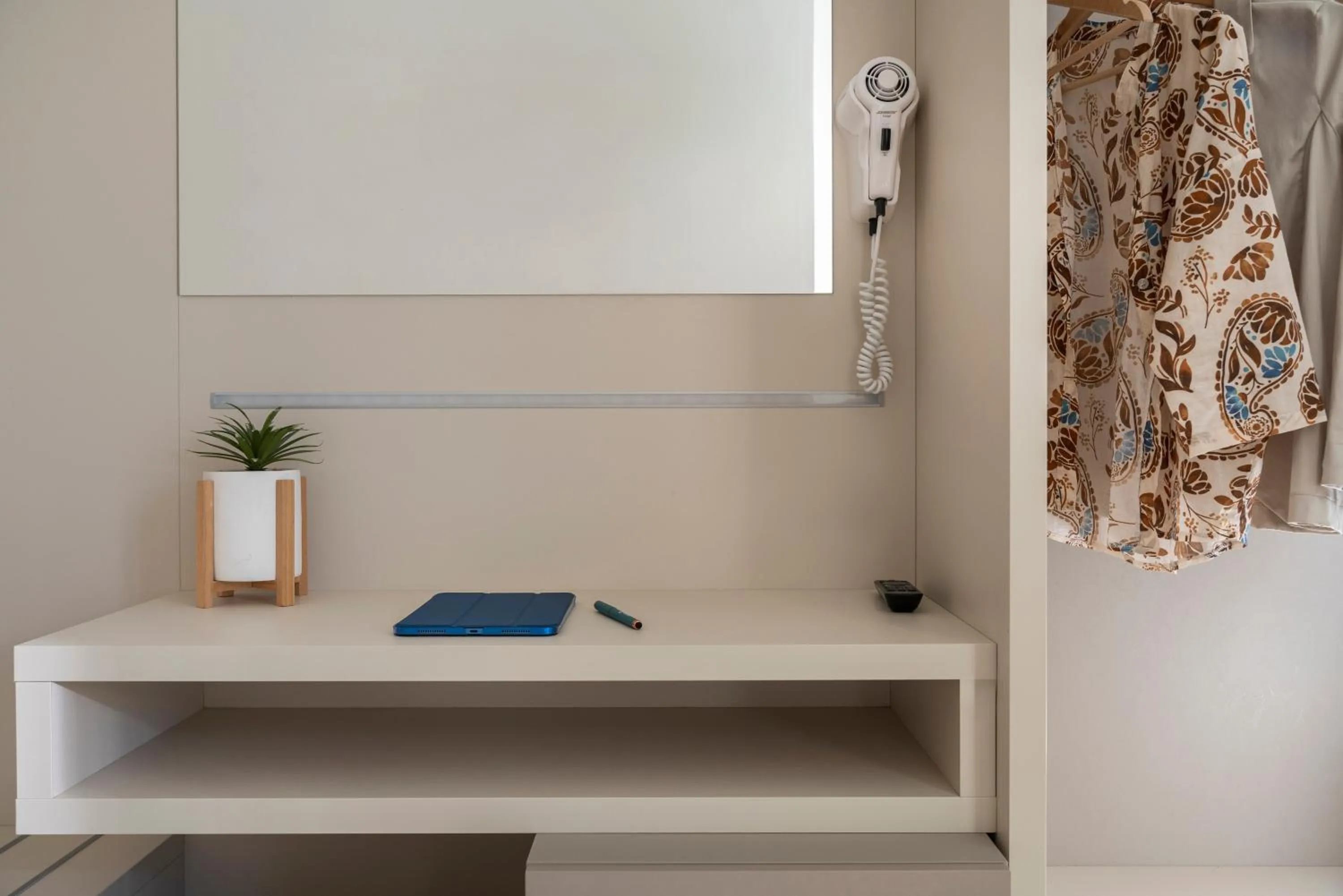 Bedroom in Hotel Caravel B&B