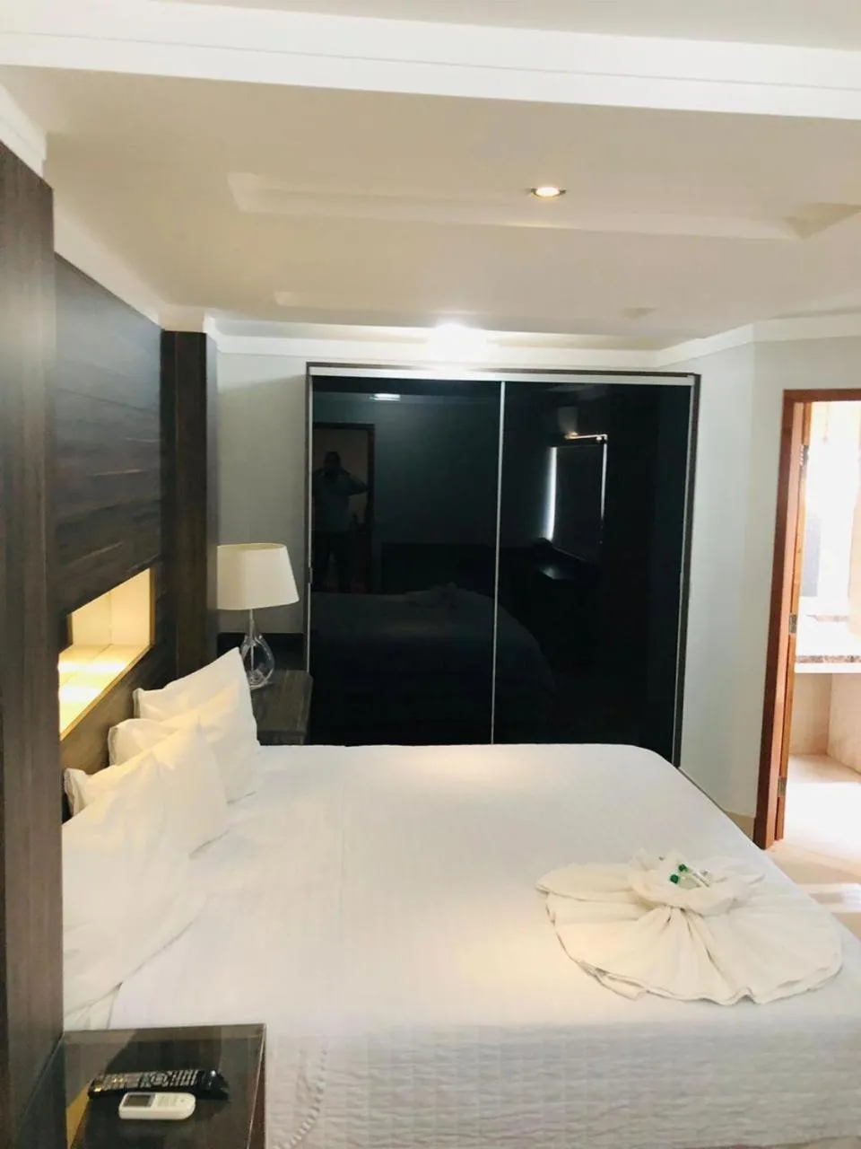 Photo of the whole room in SHELTON PALACE HOTEL