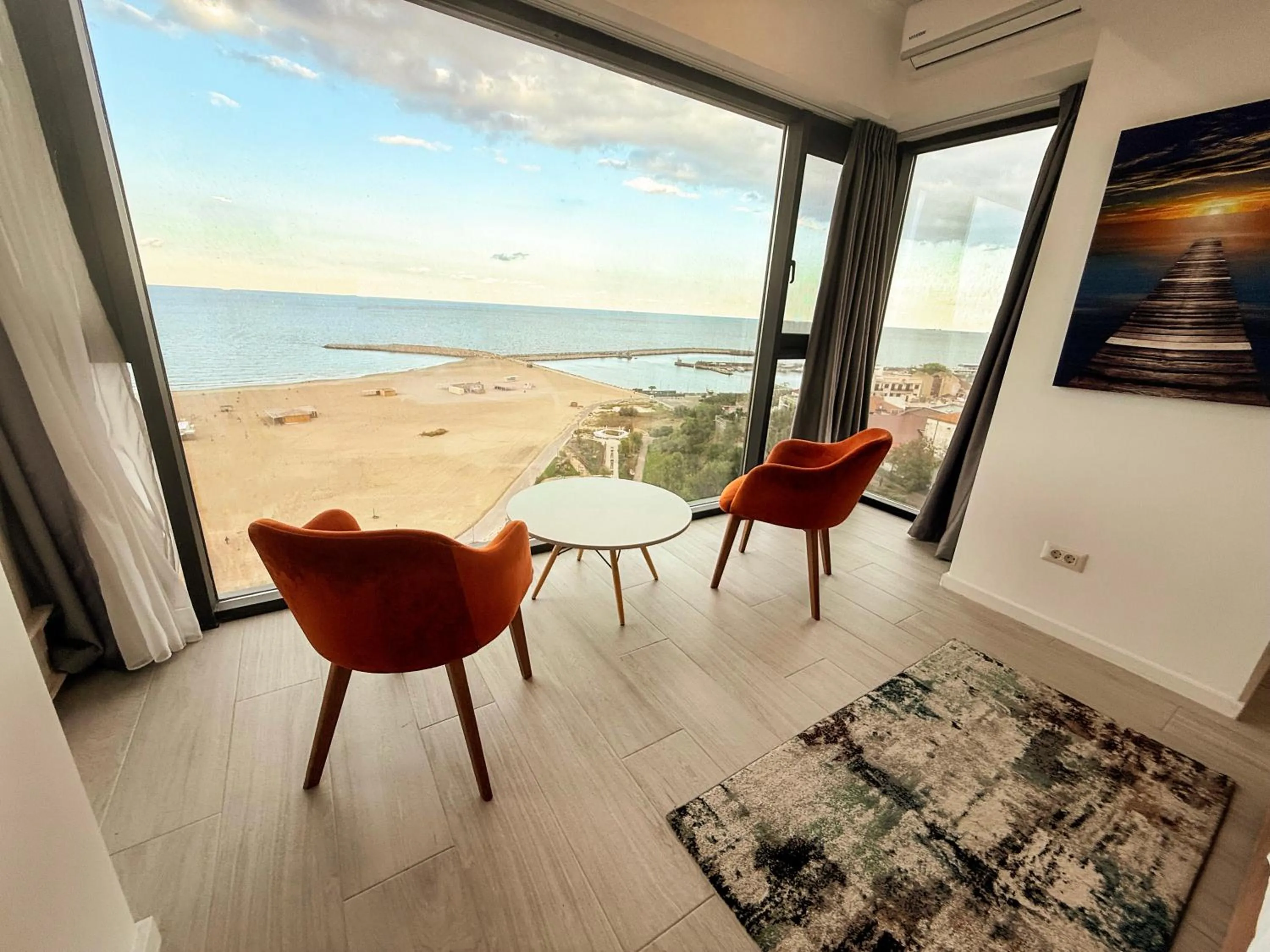 Sea view in Maritimo ApartHotel