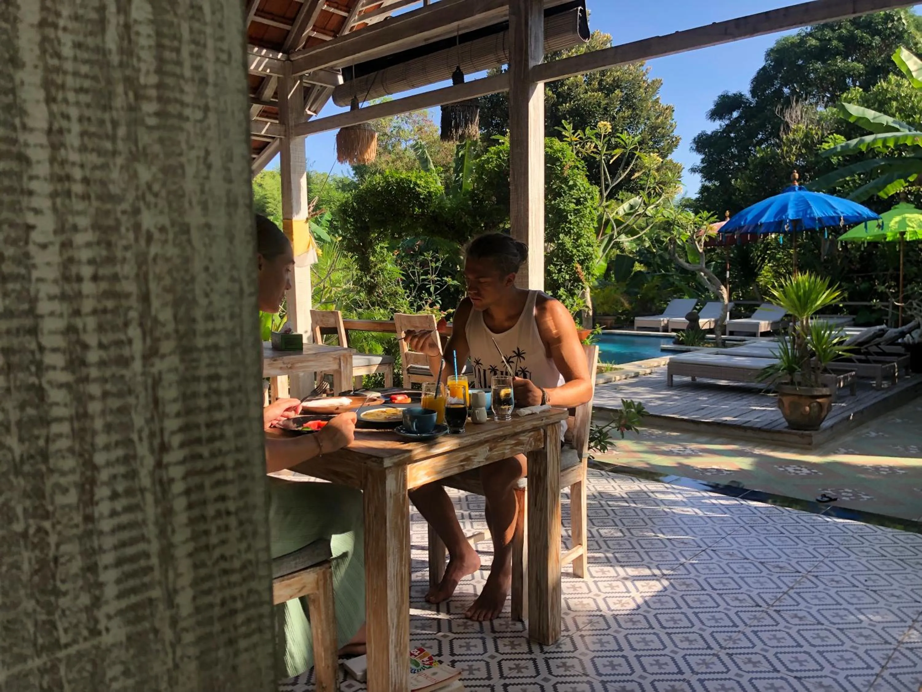 Breakfast in Le Biu garden View