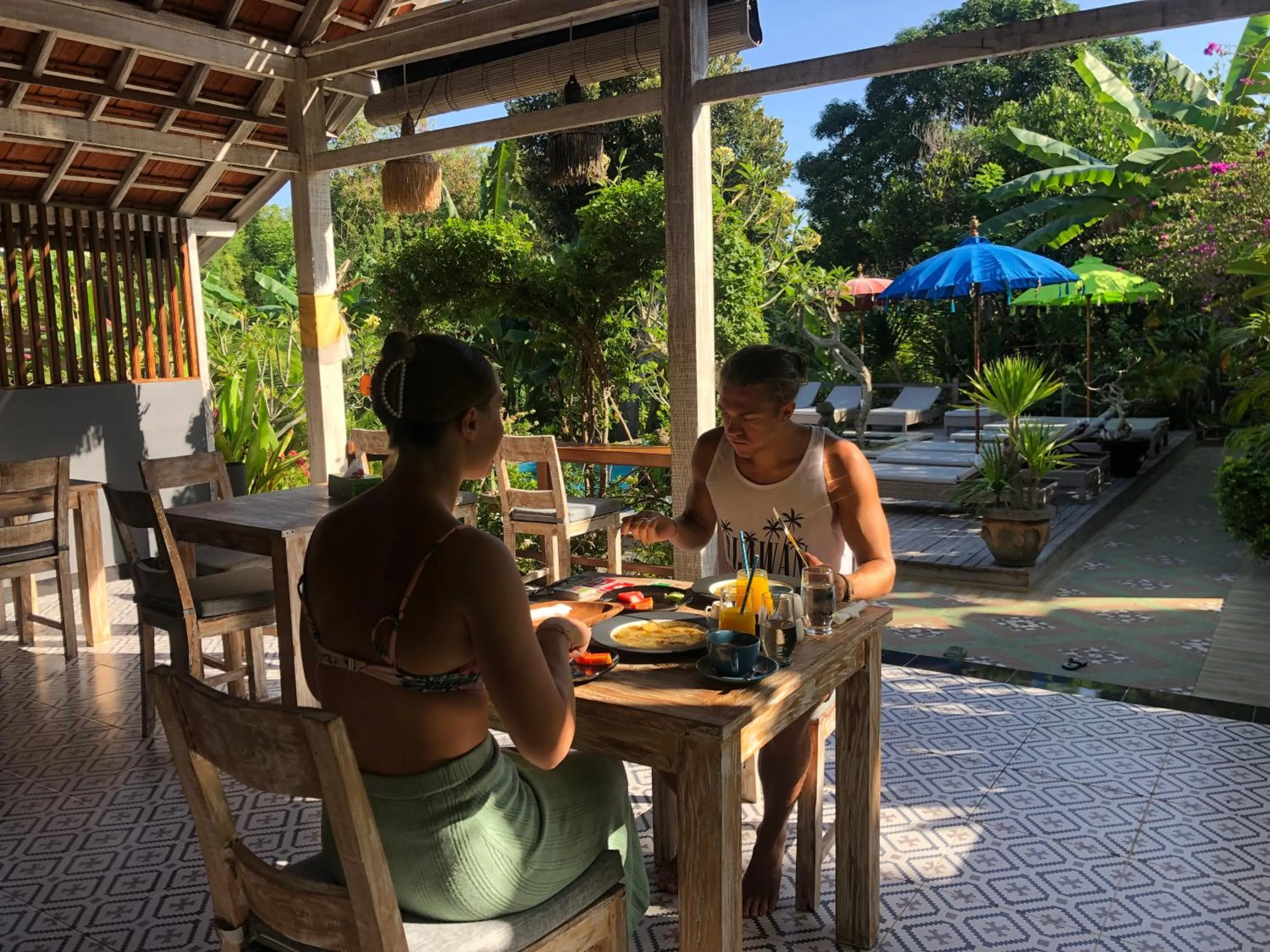 People in Le Biu garden View