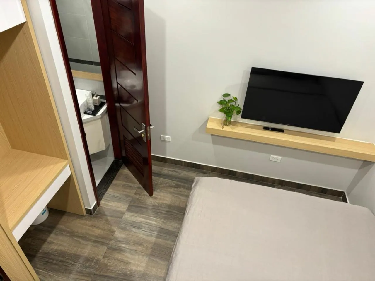 Bedroom in Lee Apartment & Hotel