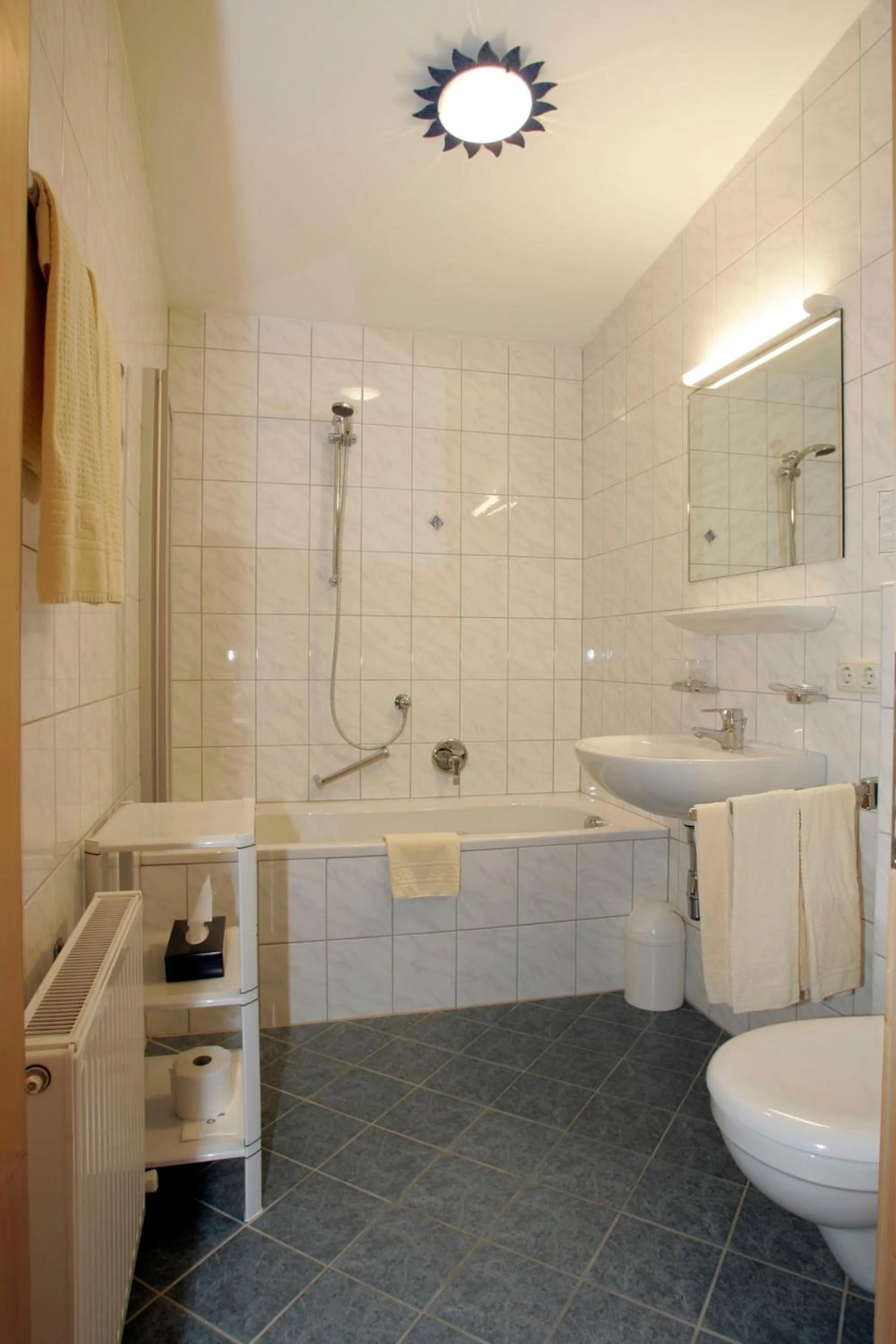 Bathroom in Hotel Sonne