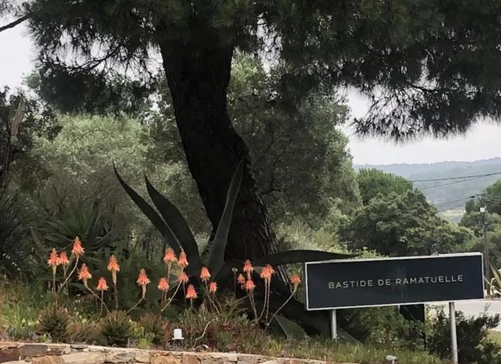 Facade/entrance in BASTIDE DE RAMATUELLE