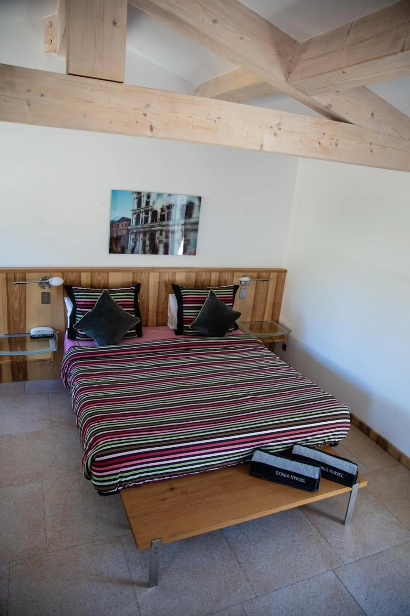 Bedroom, Bed in BASTIDE DE RAMATUELLE