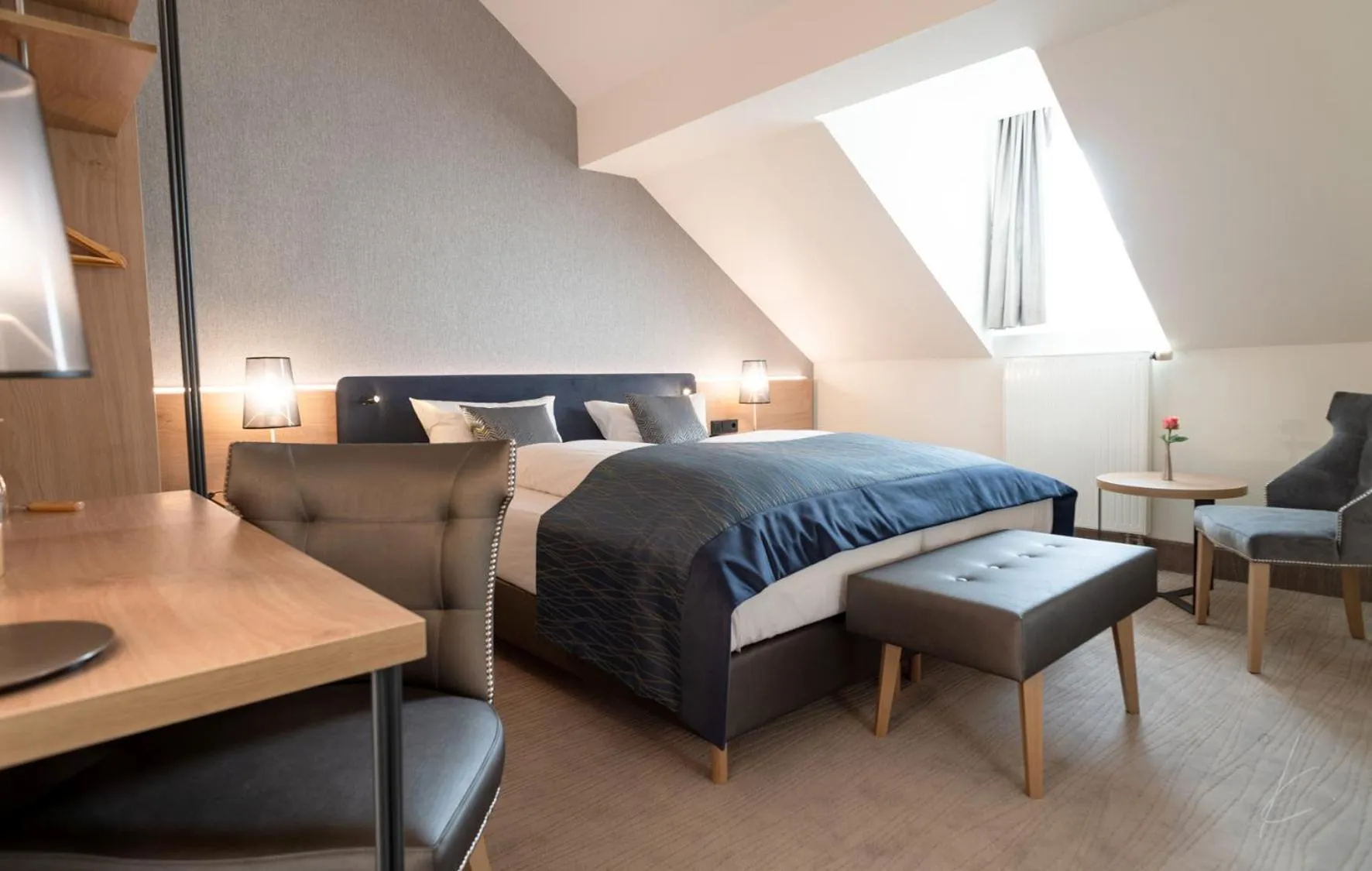 Photo of the whole room, Bed in Romantik Hotel Villa Sayn