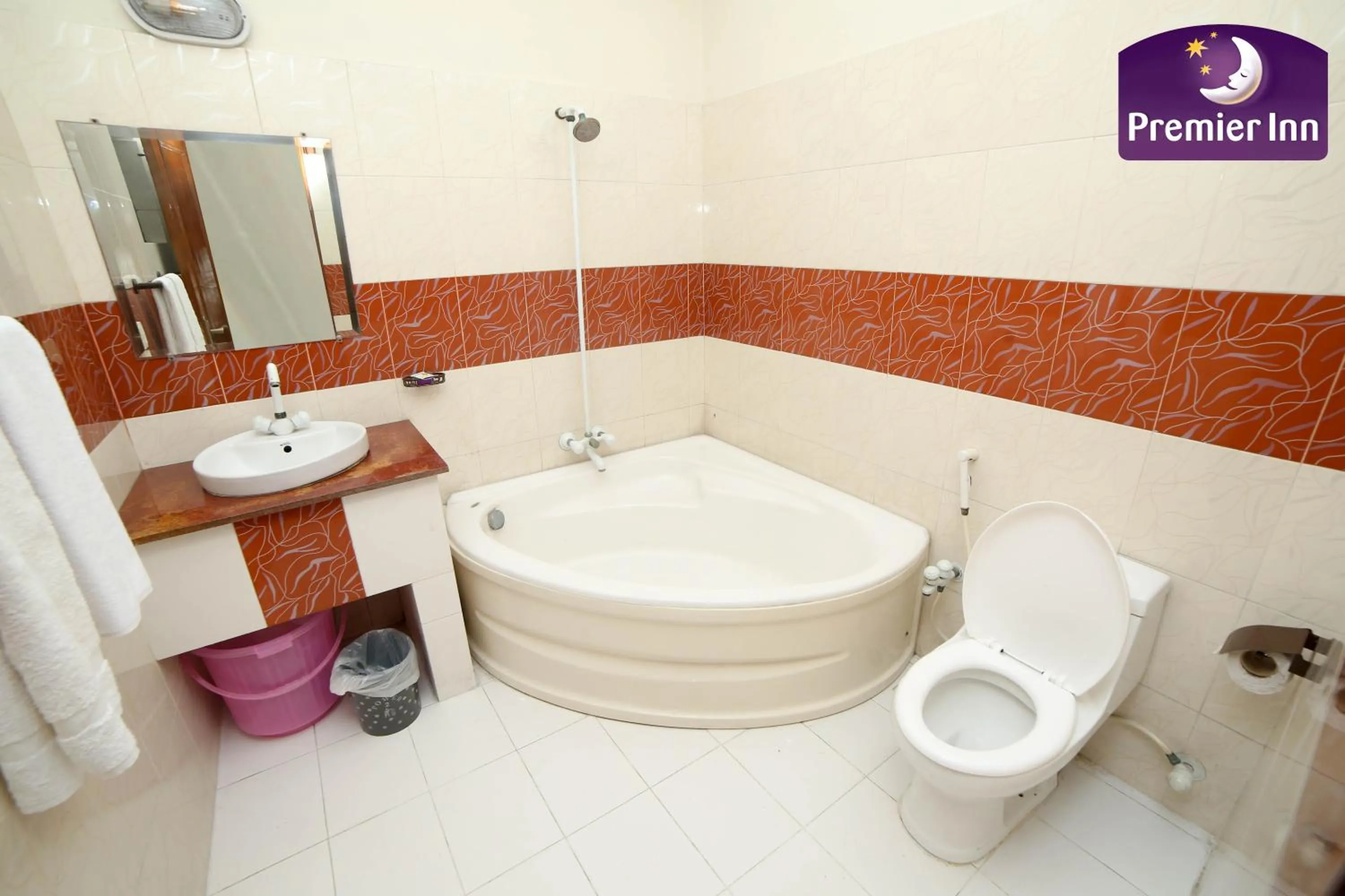 Bathroom in Premier Inn Grand Gulberg Lahore