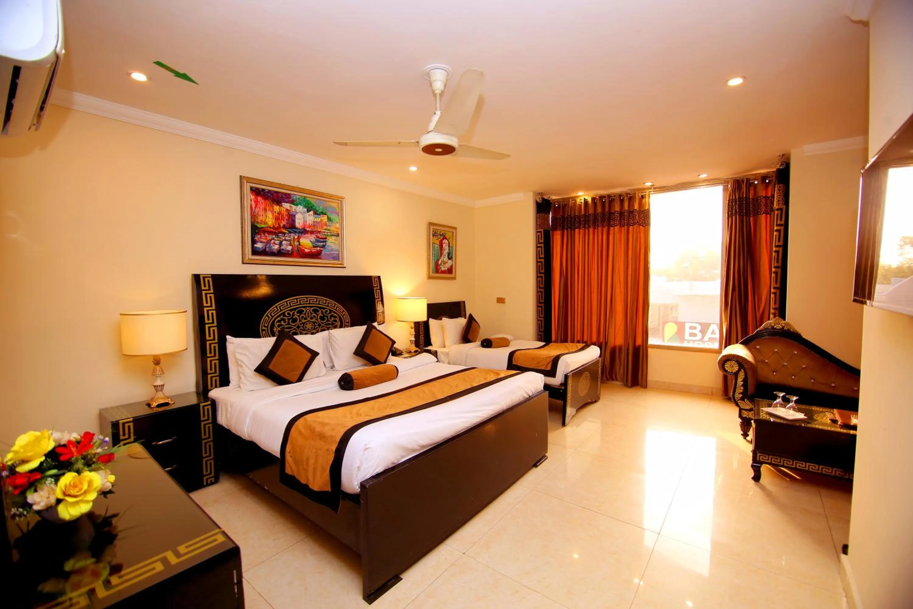 Bedroom, Bed in Premier Inn Grand Gulberg Lahore