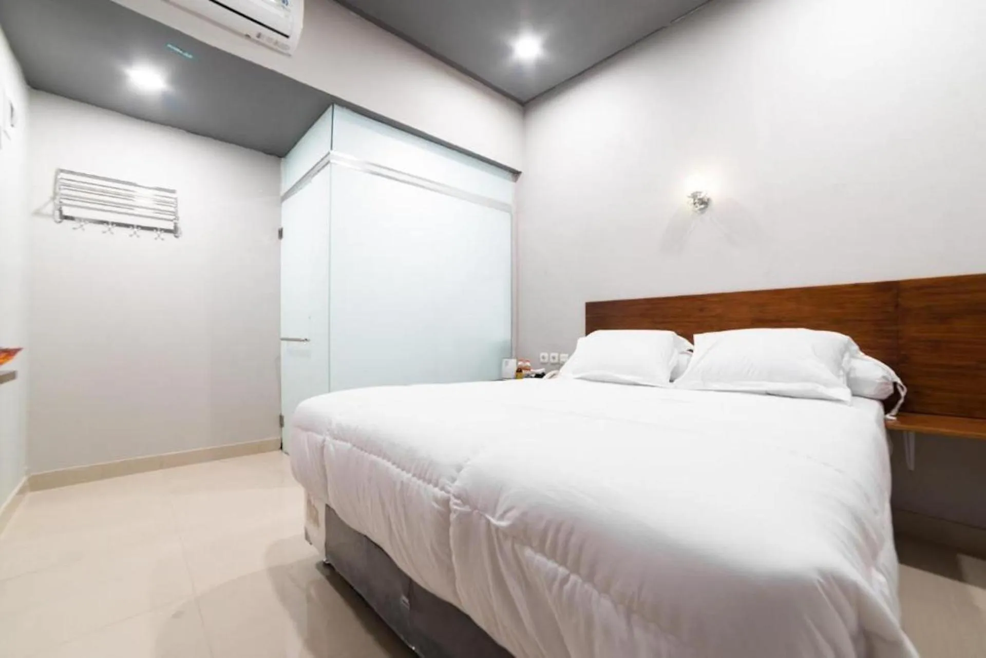 Bed in Glamour Hotel and Spa