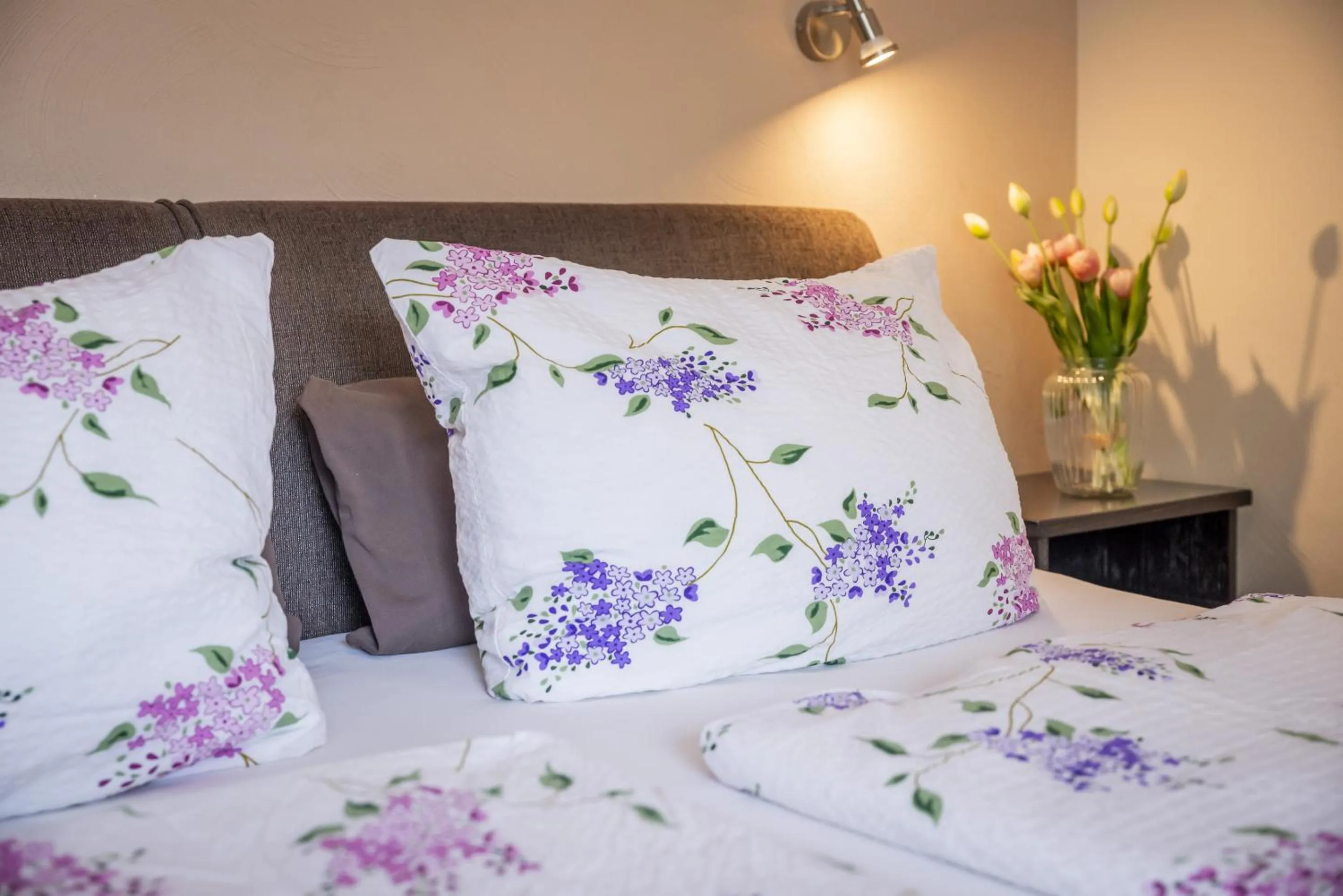 Bedroom, Bed in Landgasthof Winzerscheune