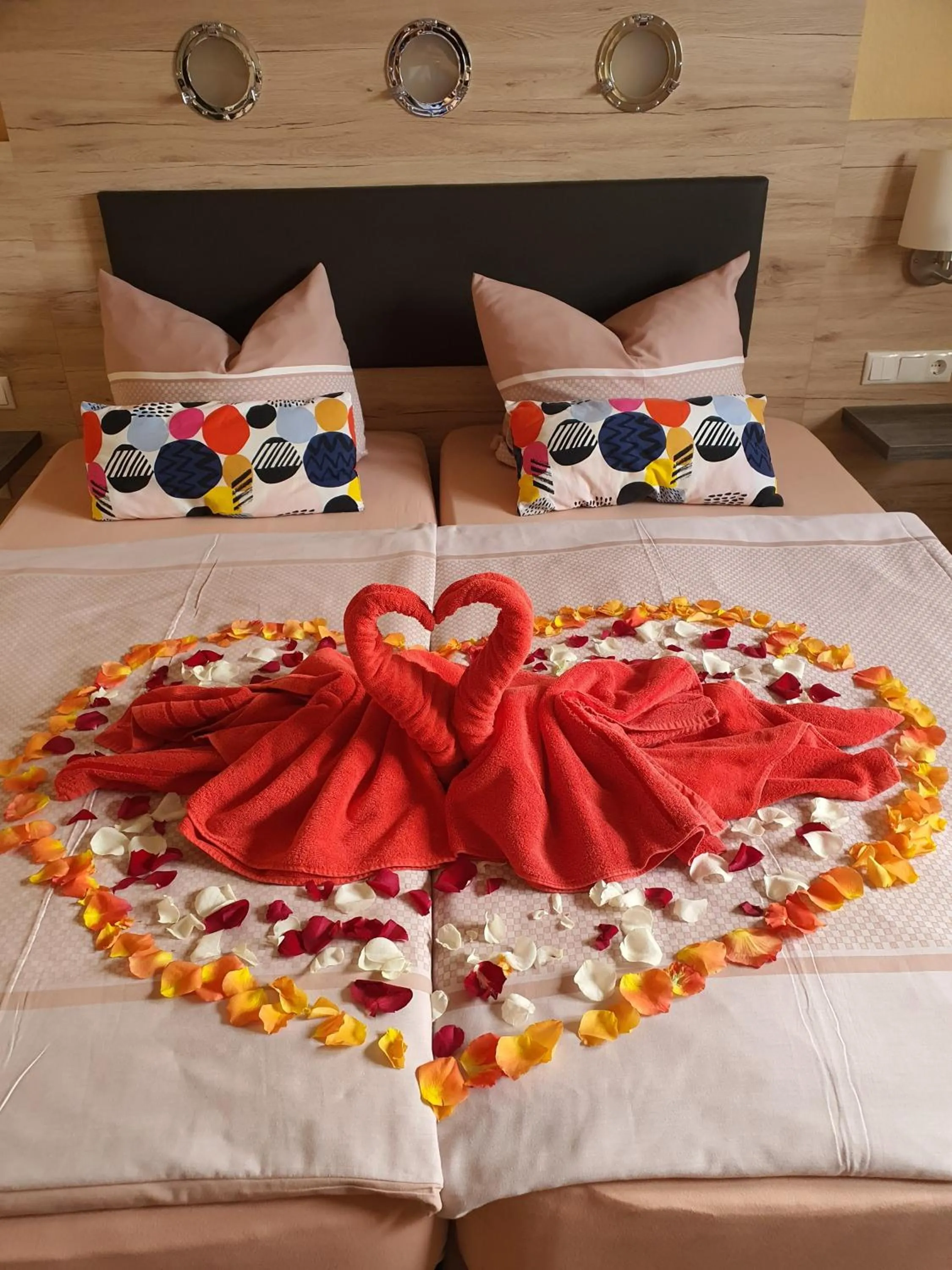 Bed in Hotel & Restaurant Hanse Kogge