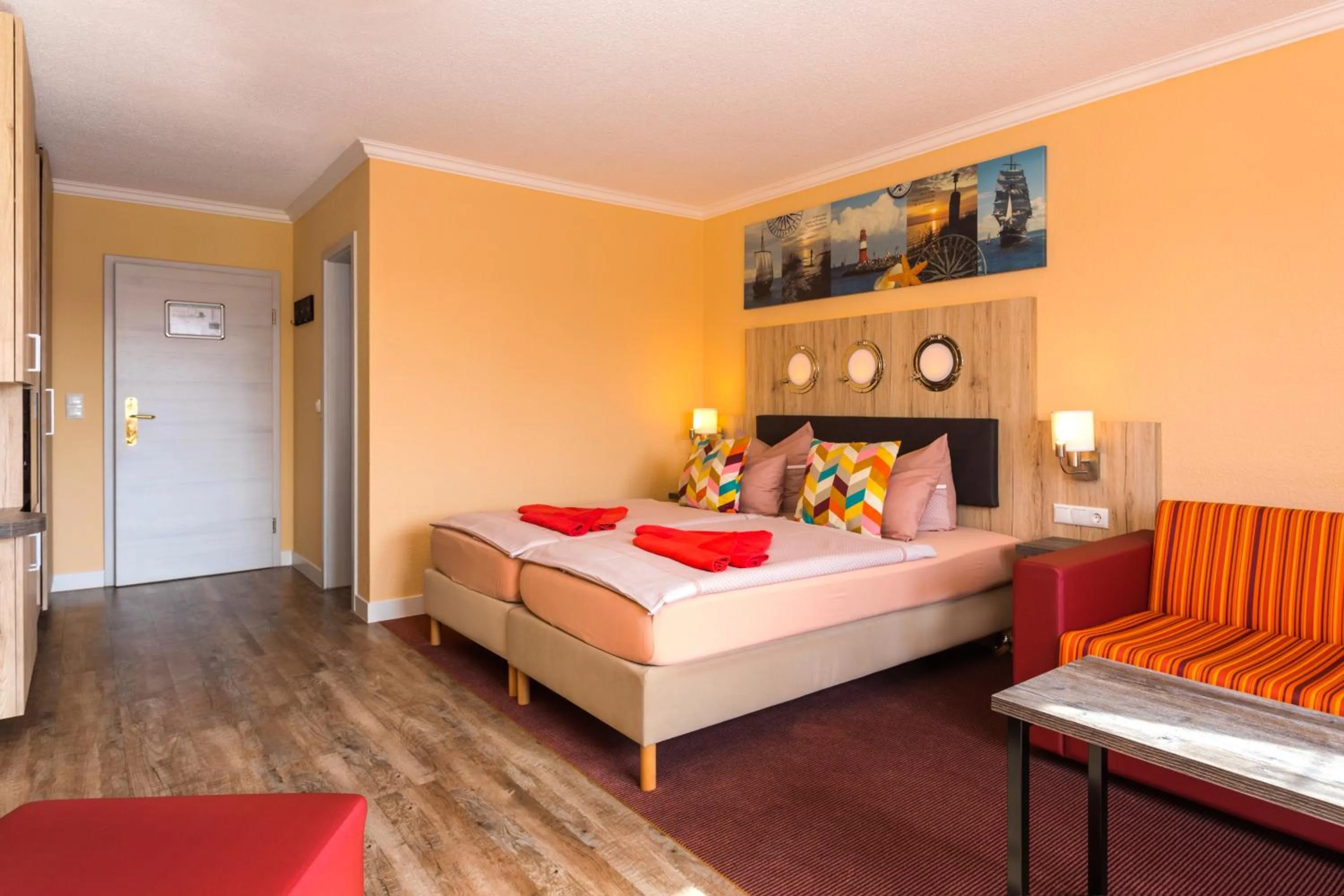 Bed in Hotel & Restaurant Hanse Kogge