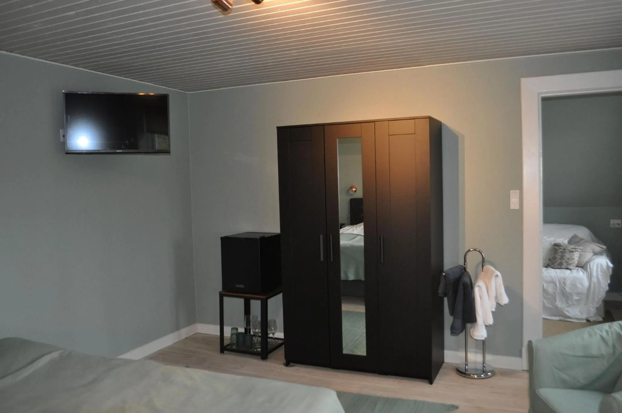 Photo of the whole room in Bed & Kitchen „Den gamle Skole“ Nr. Sejerslev