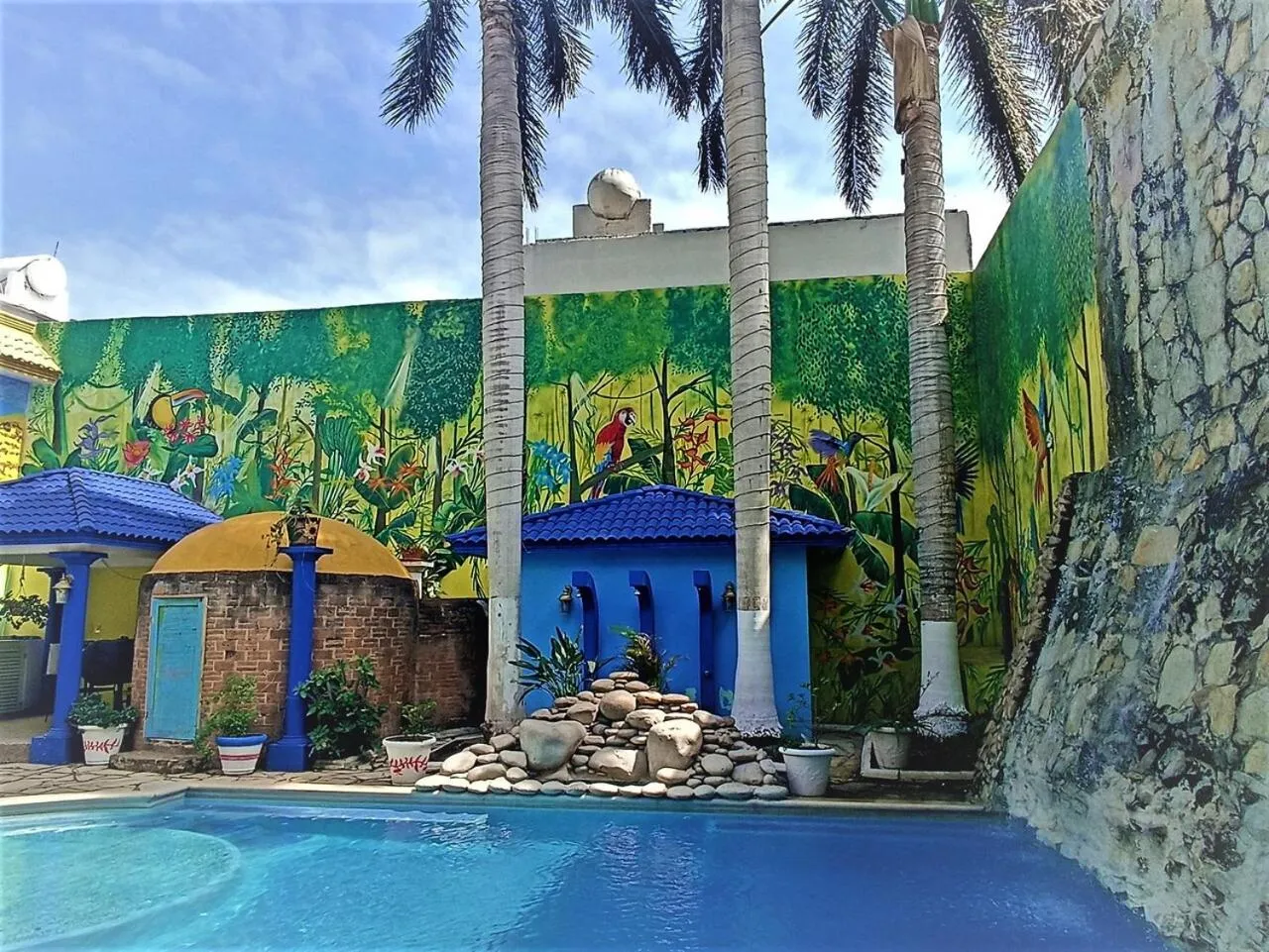 Garden in HOTEL ESMERALDA