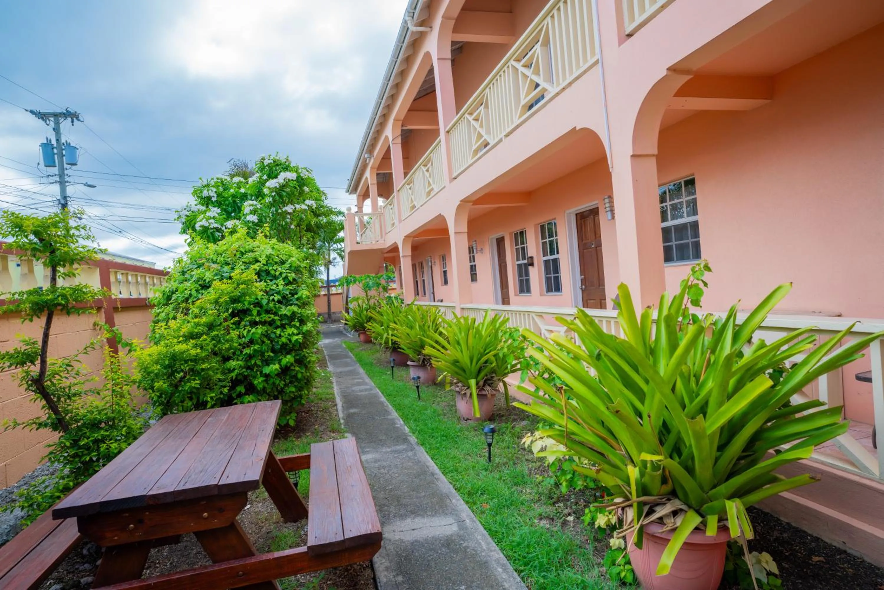 Connie's Comfort Suites