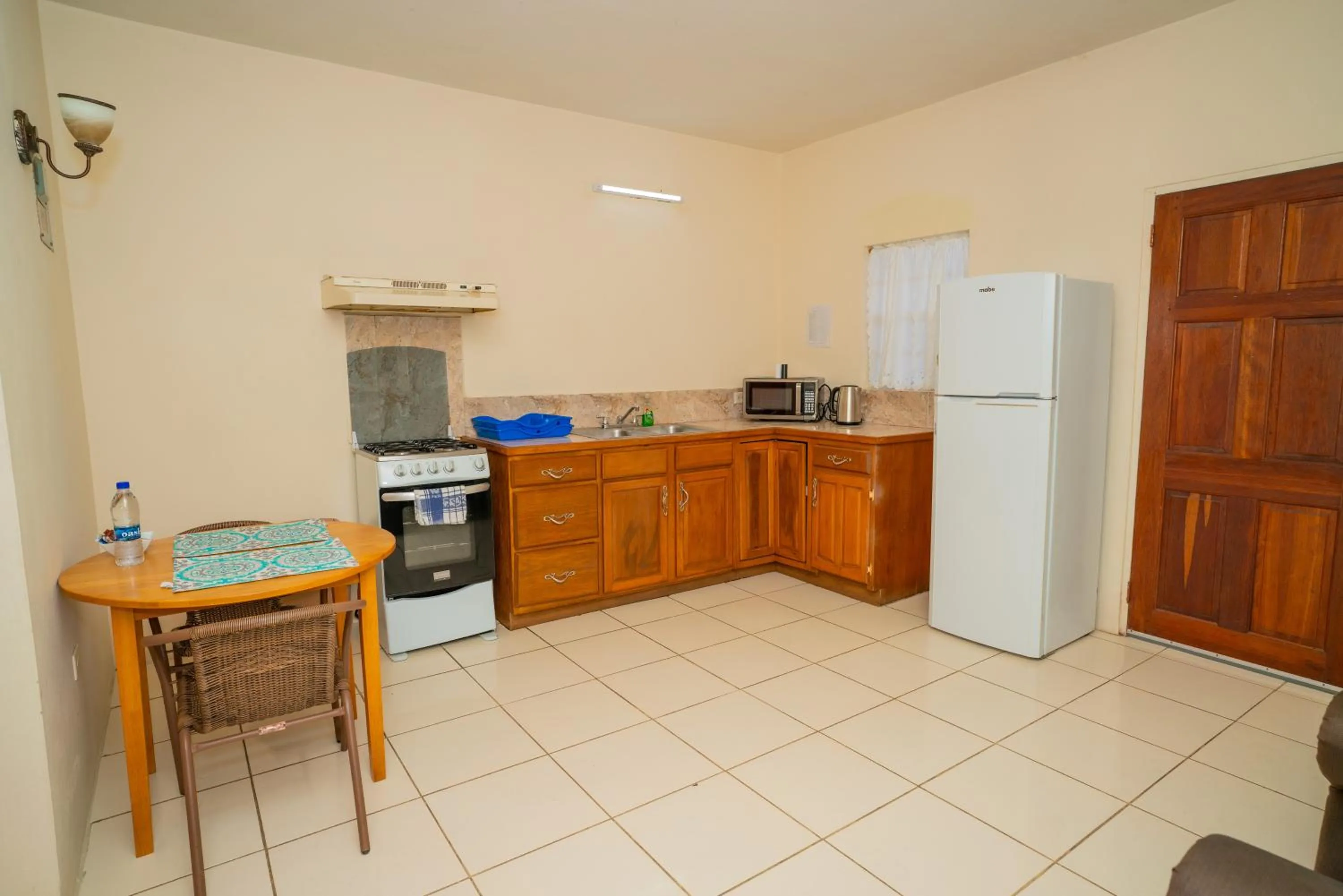 Connie's Comfort Suites