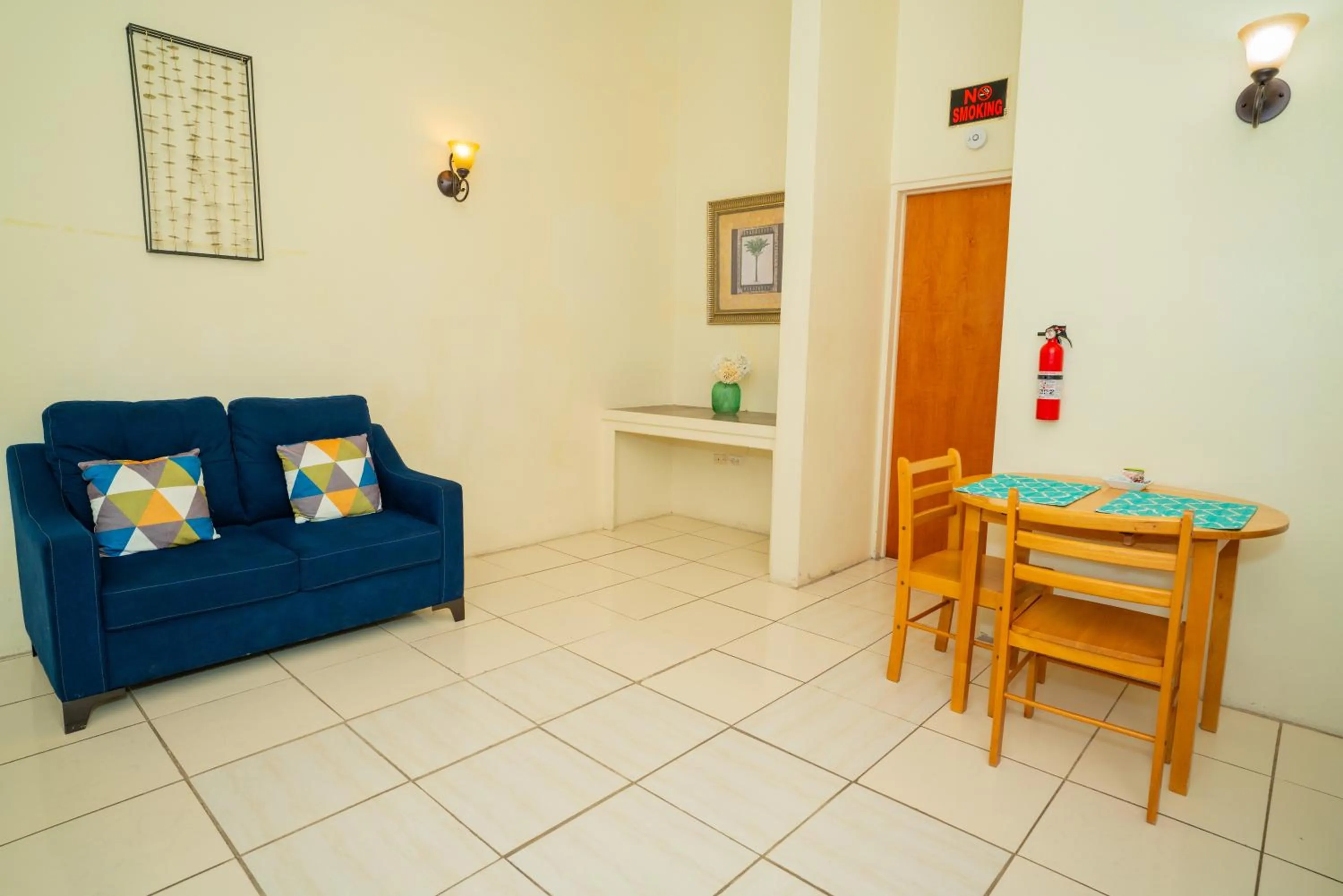 Connie's Comfort Suites