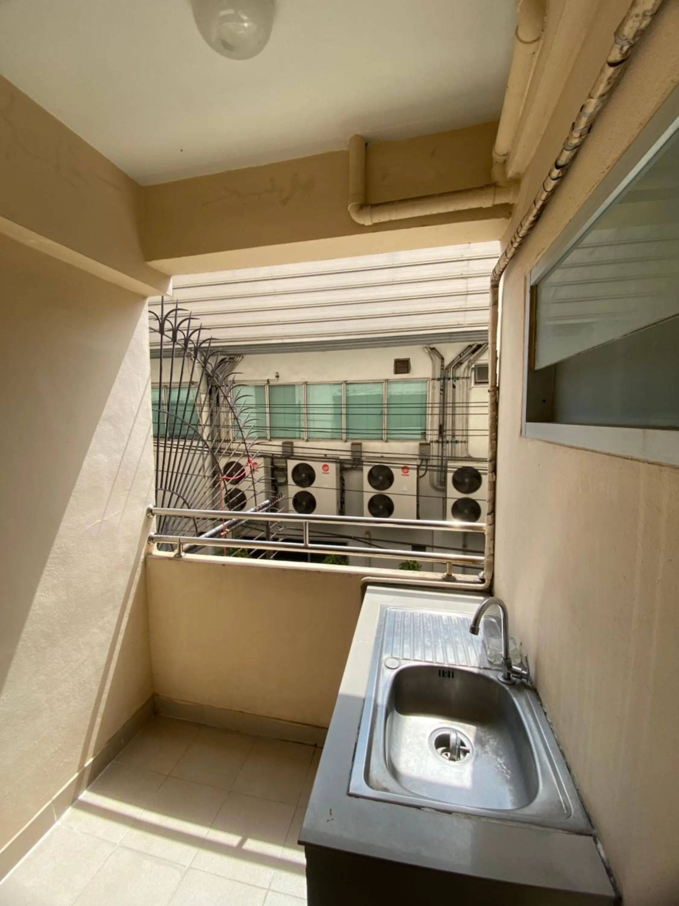 Balcony/Terrace in Ladapan Mansion