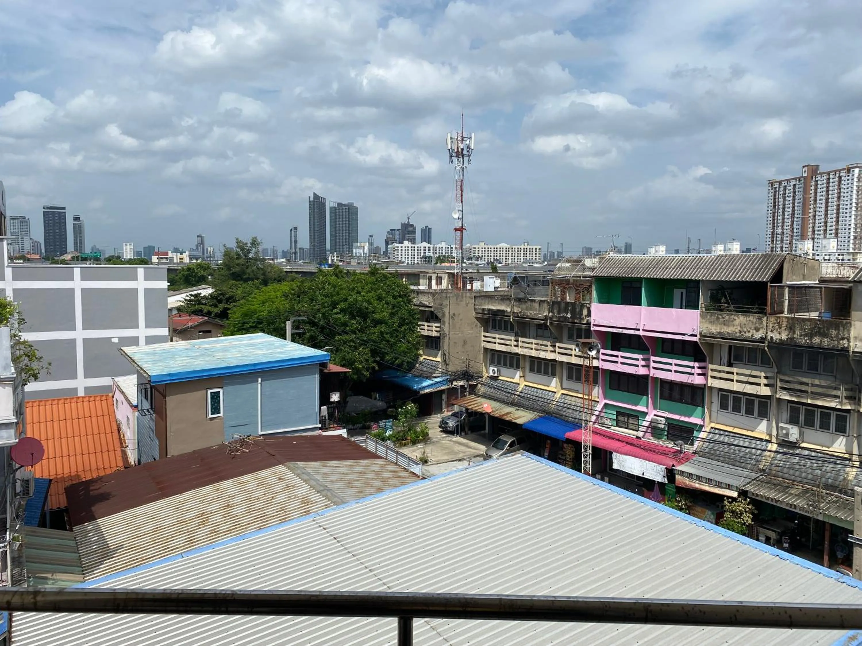 City view in Ladapan Mansion