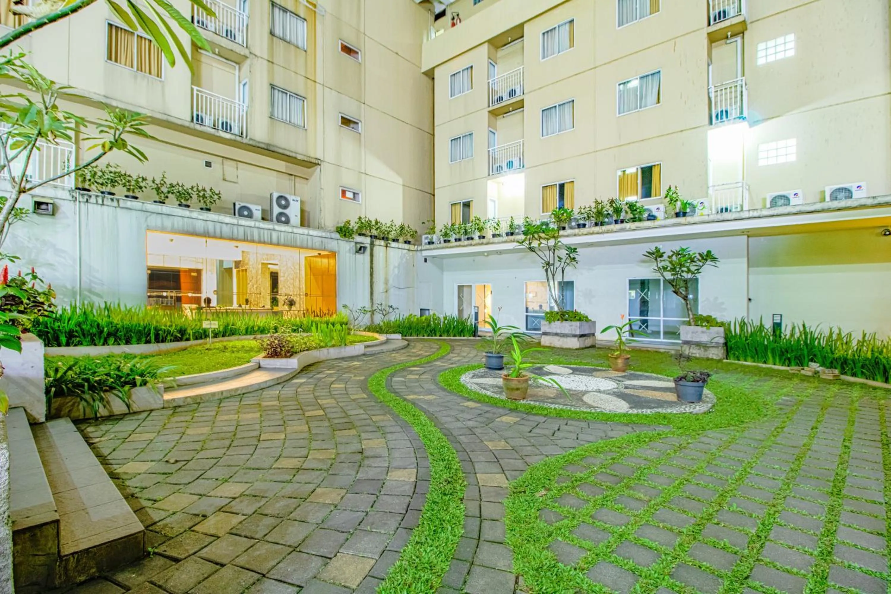 Area and facilities in Skyland Bogor Valley Apartments
