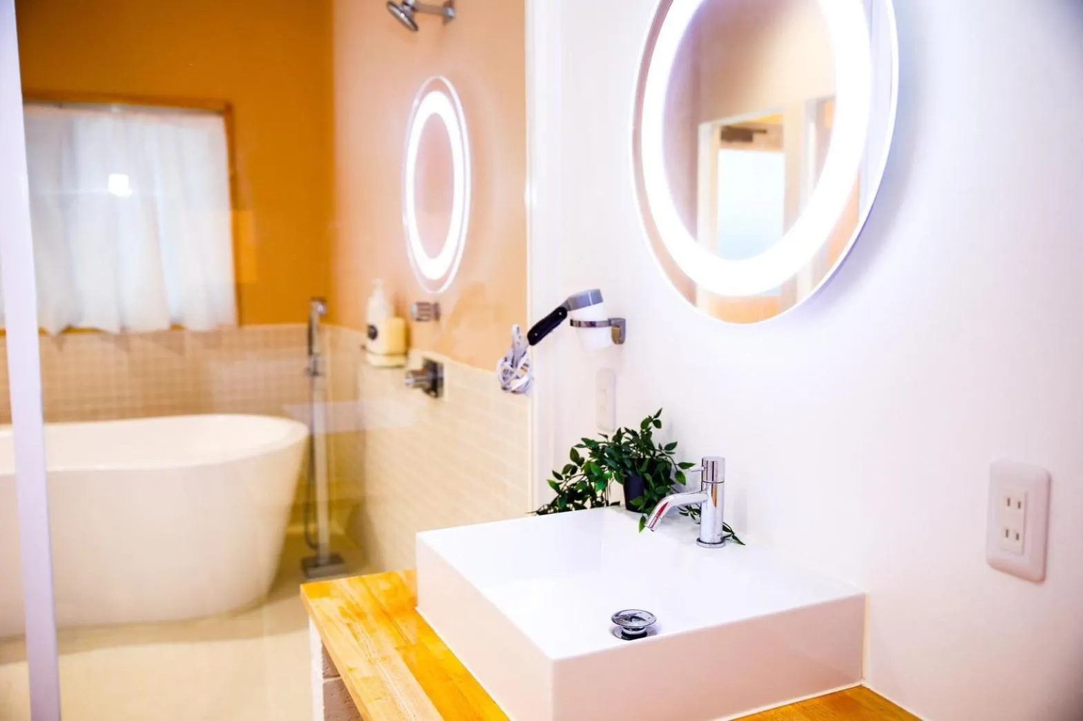 Bathroom in SHIRAHAMA BEACH GARDEN