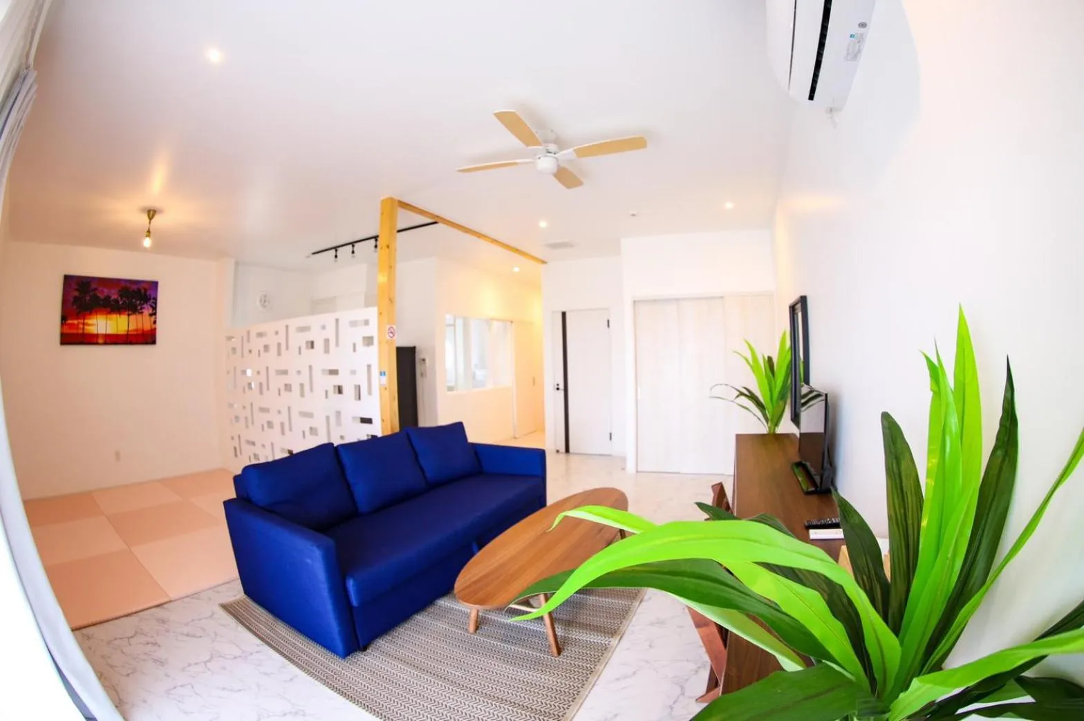 Living room in SHIRAHAMA BEACH GARDEN