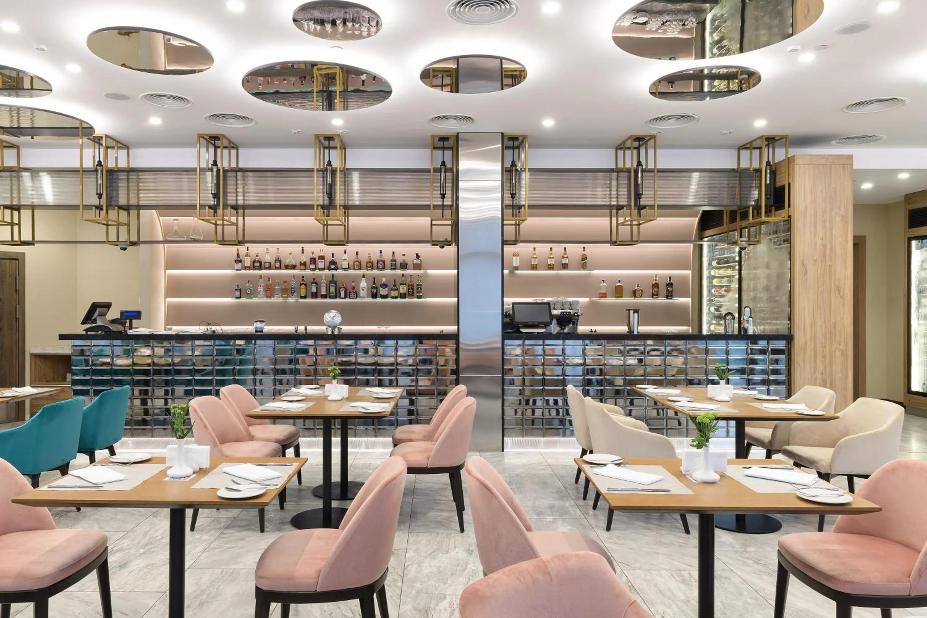 Restaurant/places to eat in Premier Hotel Odesa