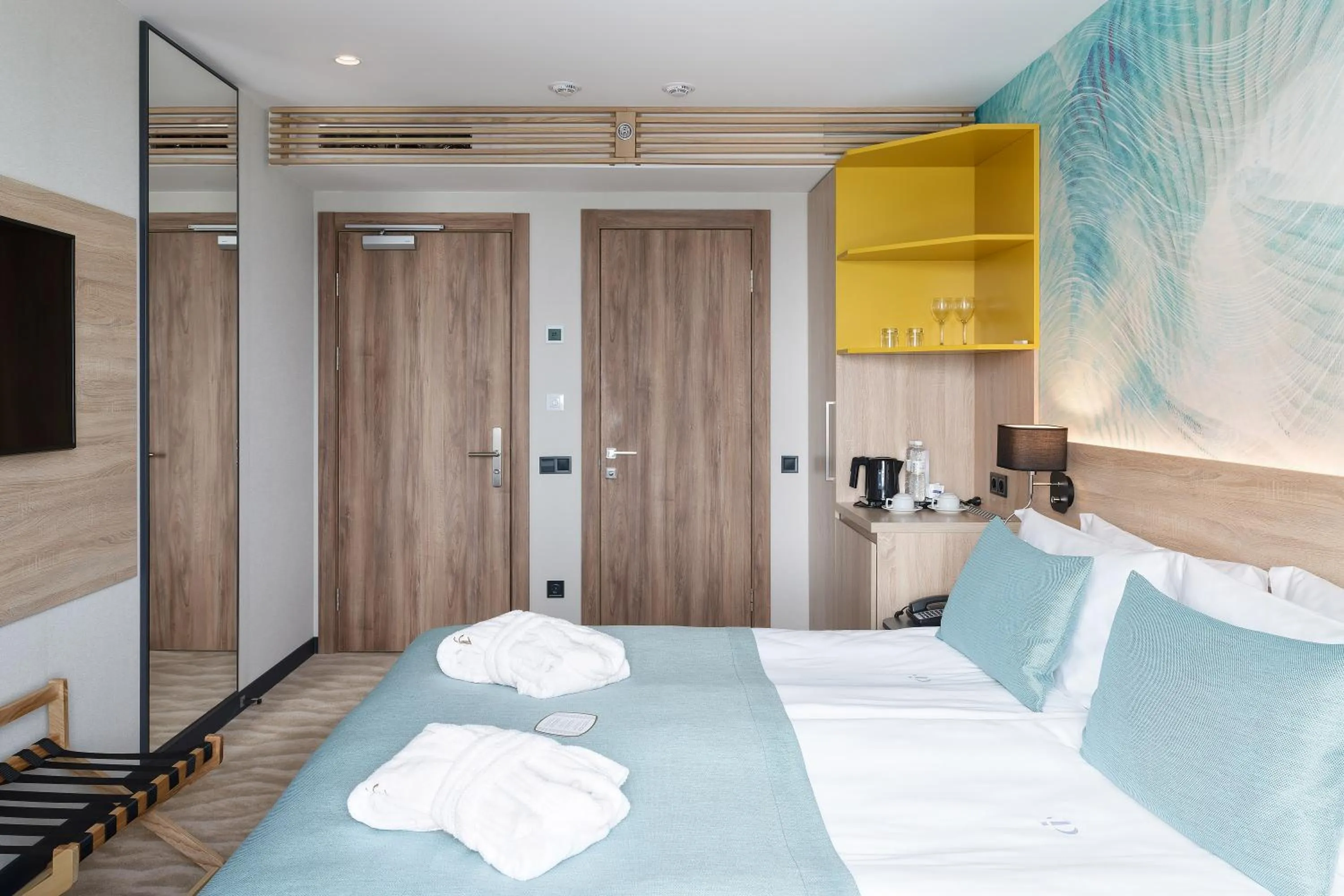 Photo of the whole room, Bed in Premier Hotel Odesa