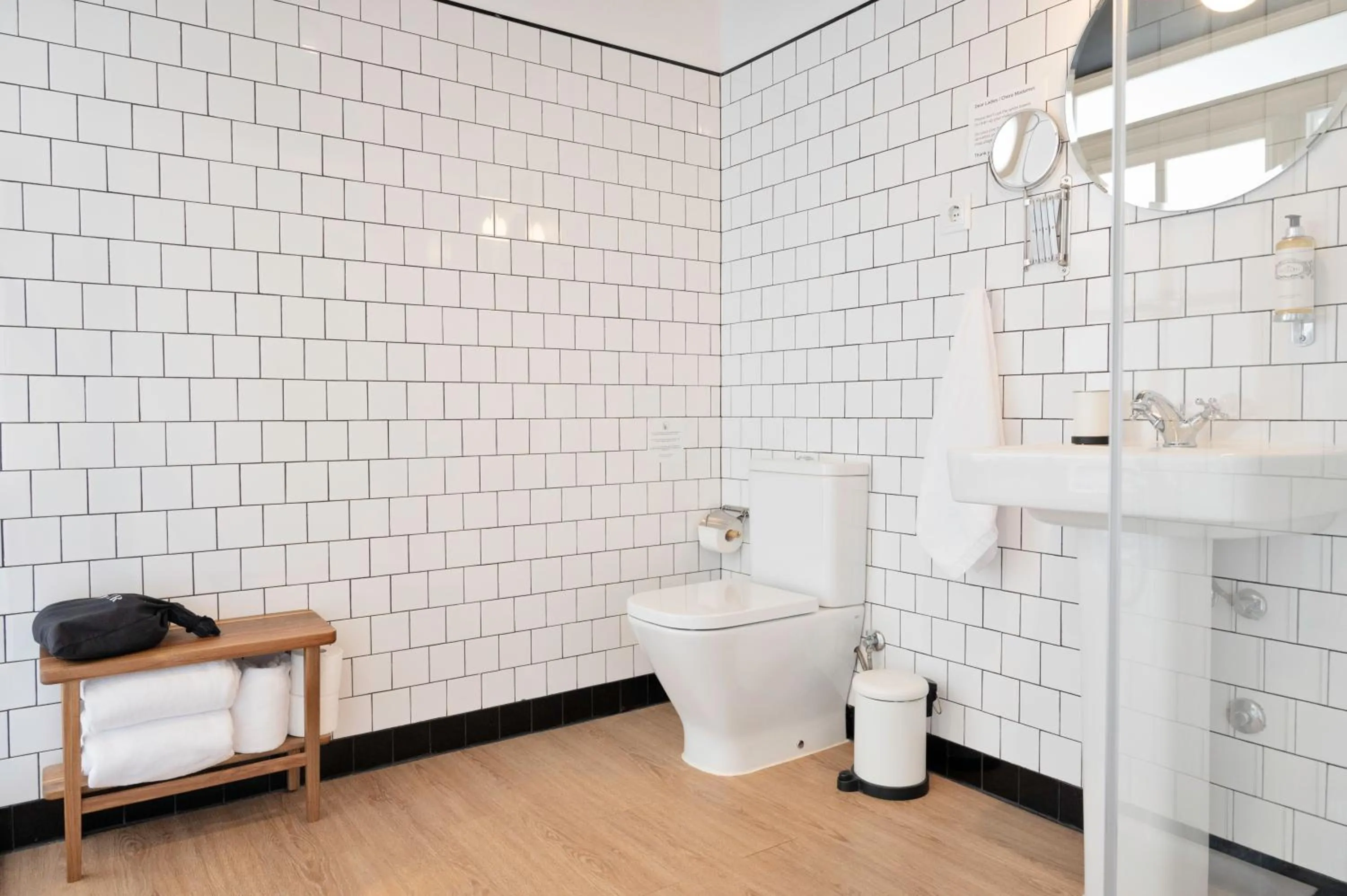 Bathroom in Miragaia - Riverside Suites - Adults Only