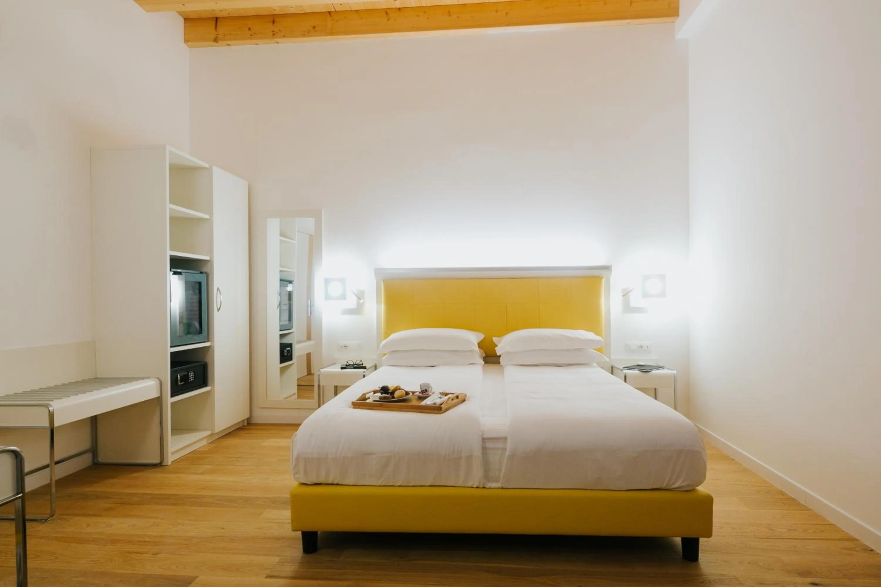 Bed in Hotel Città di Parenzo