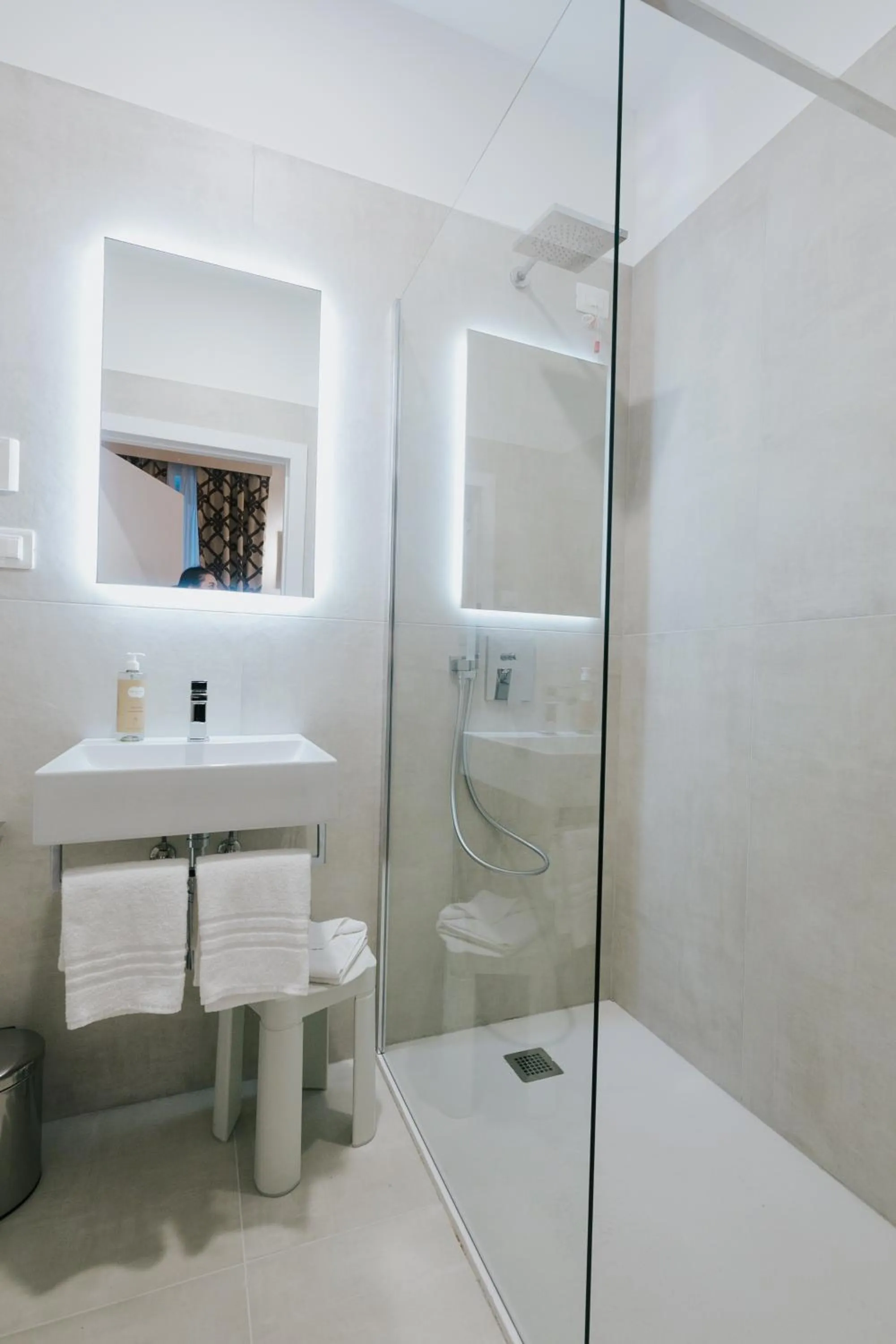 Shower in Hotel Città di Parenzo