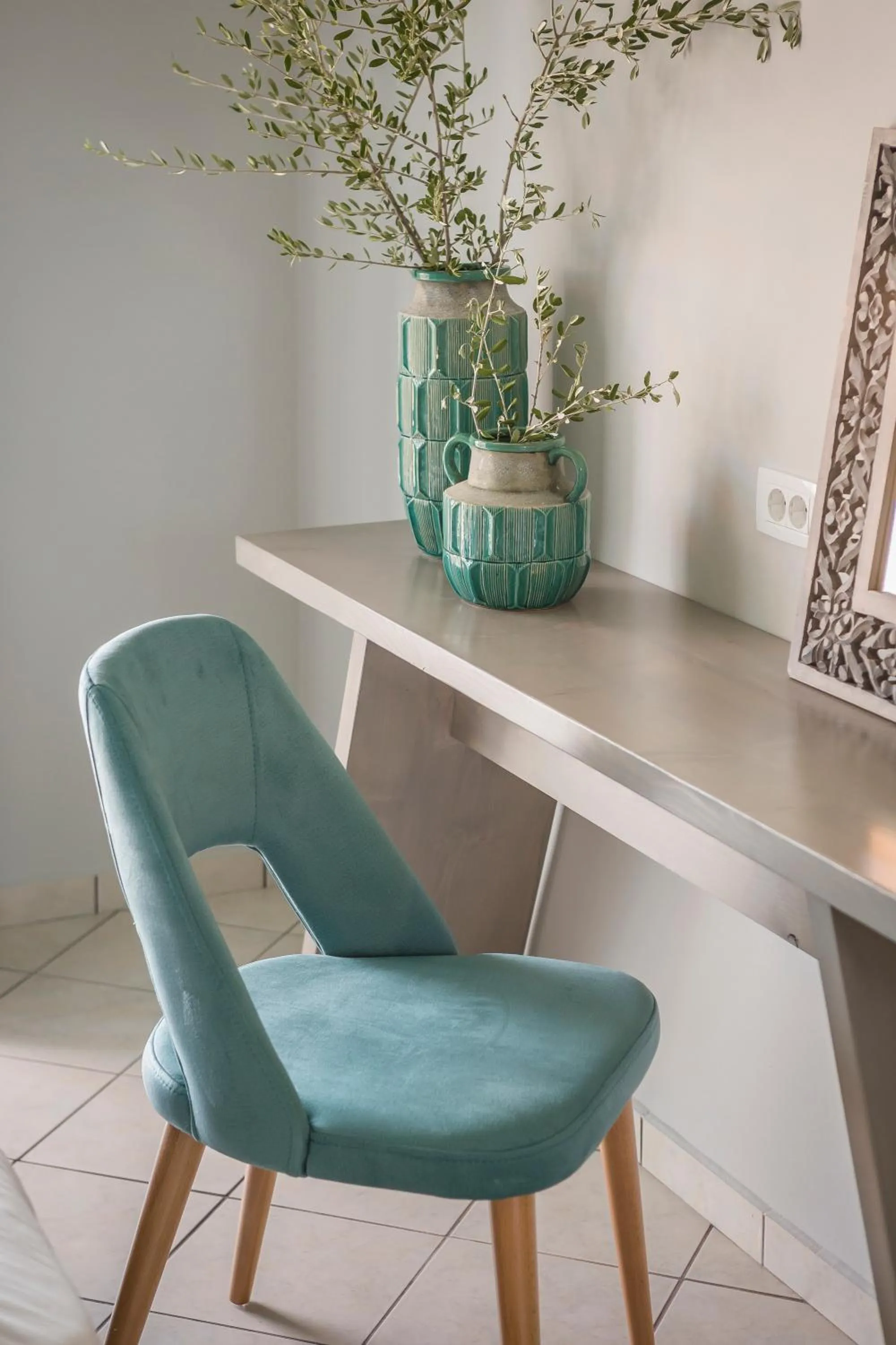 Living room in Makis Hotel