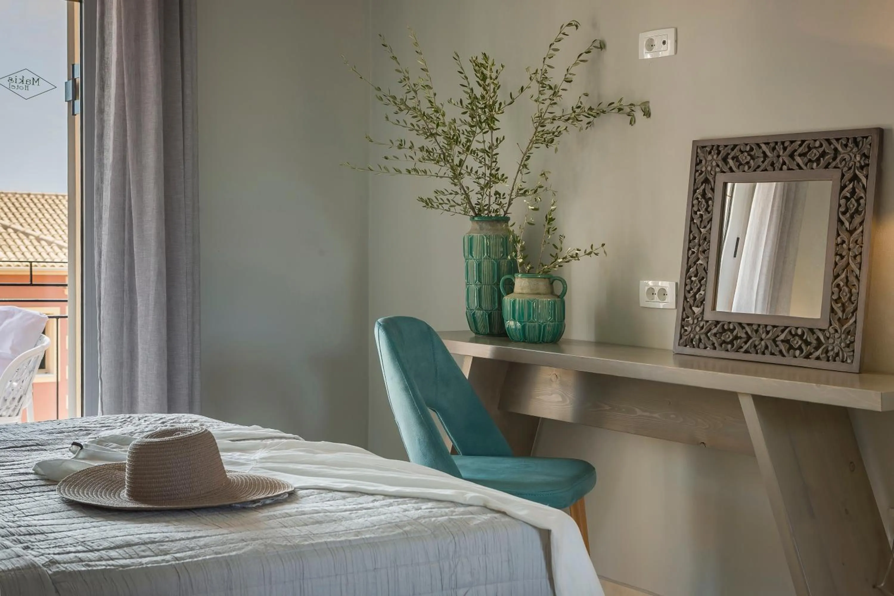 Bedroom, Bed in Makis Hotel