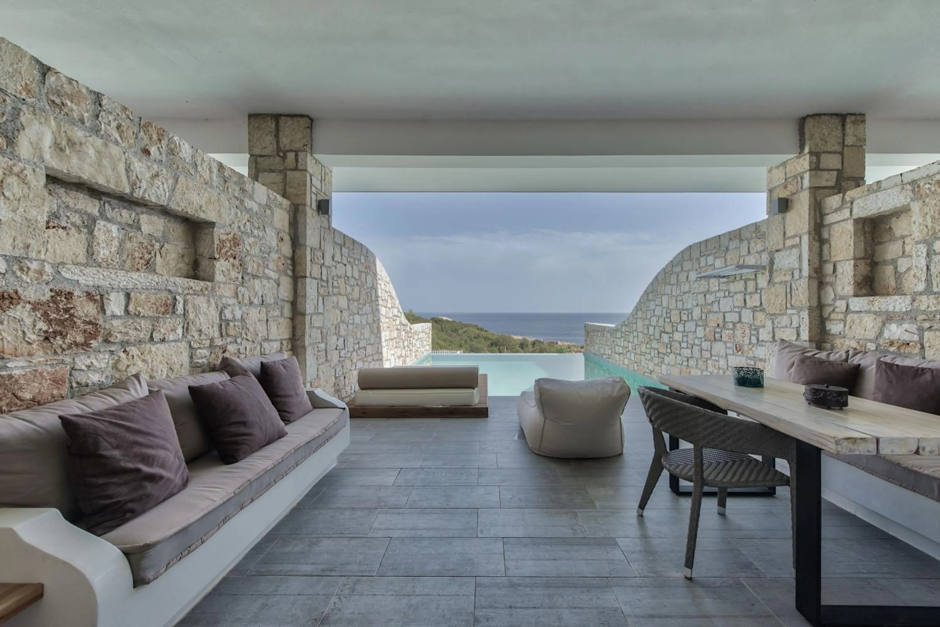 Aliv stone suites & spa