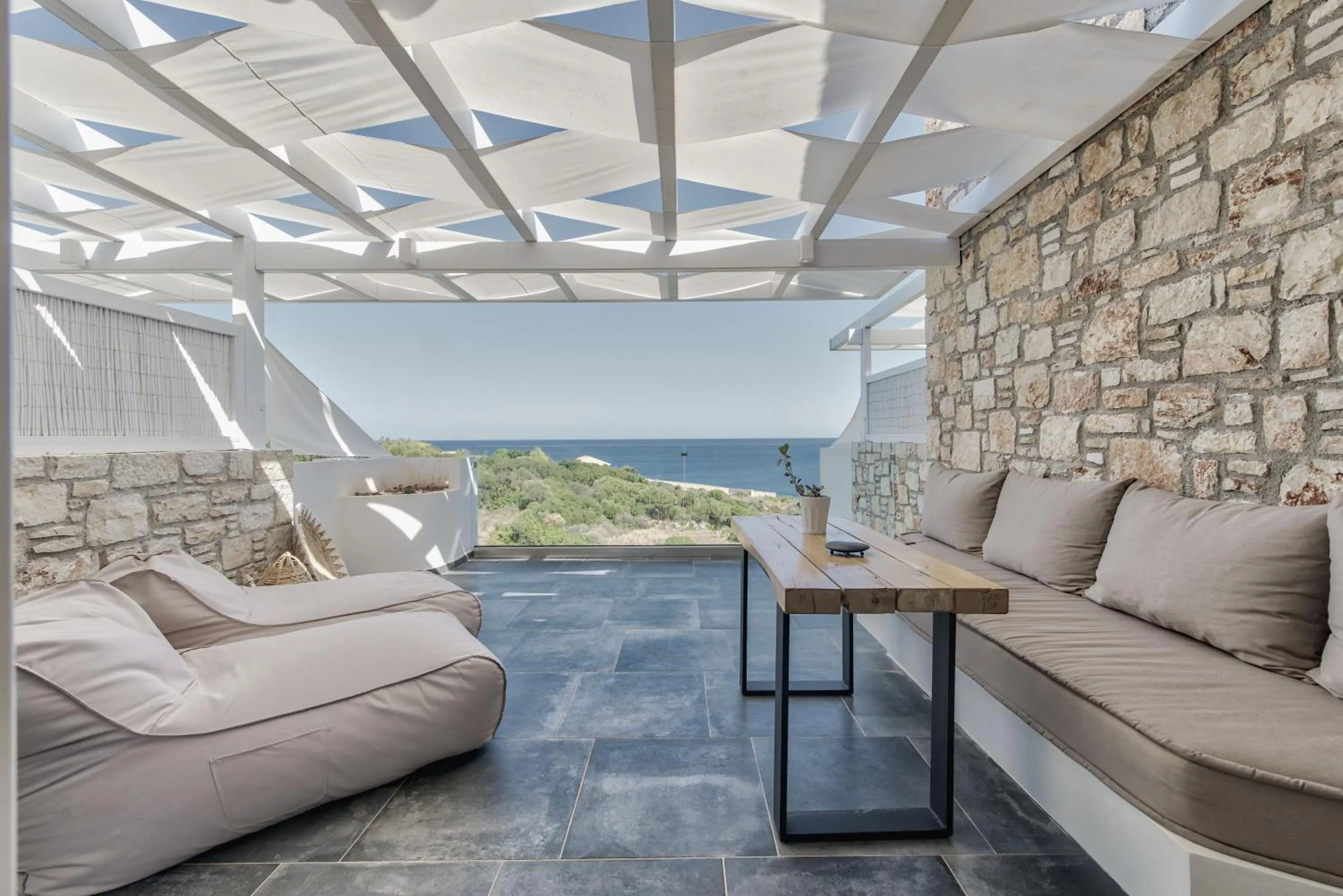 Aliv stone suites & spa