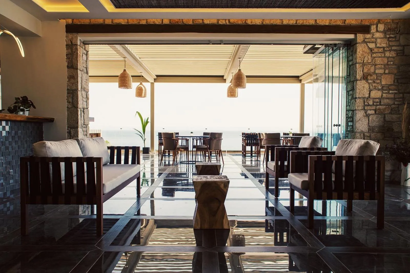 Aliv stone suites & spa