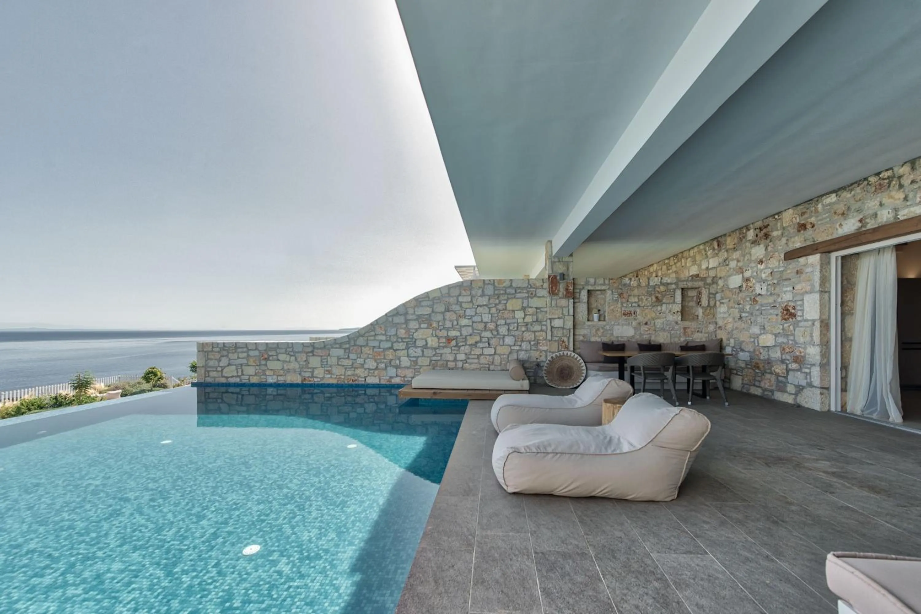 Aliv stone suites & spa