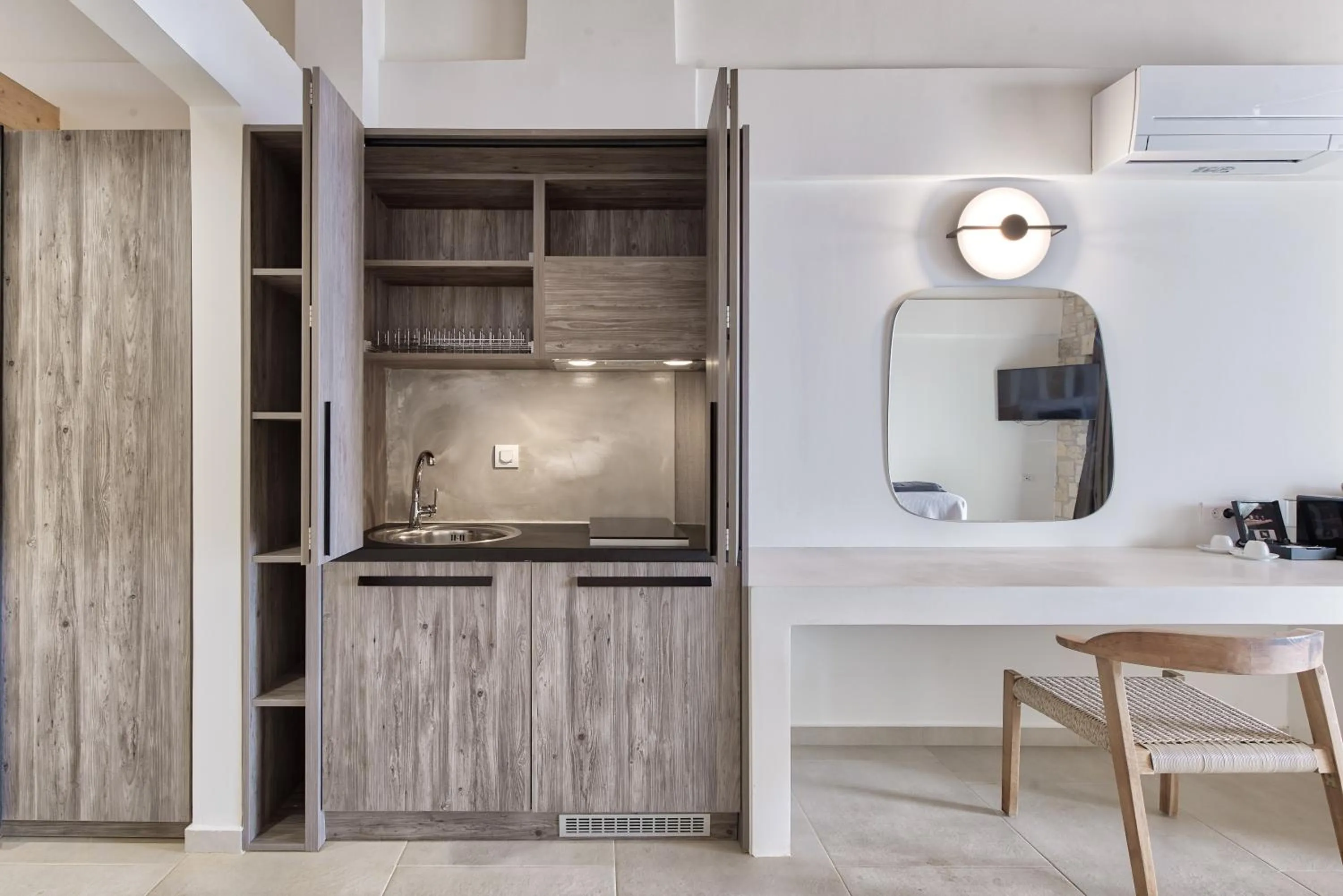 Aliv stone suites & spa