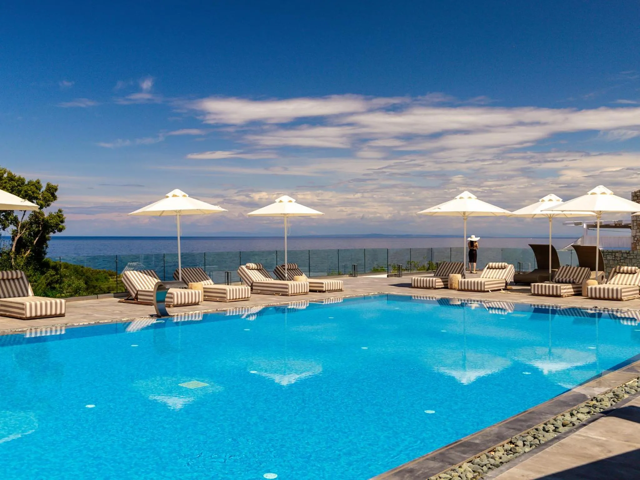 Aliv stone suites & spa